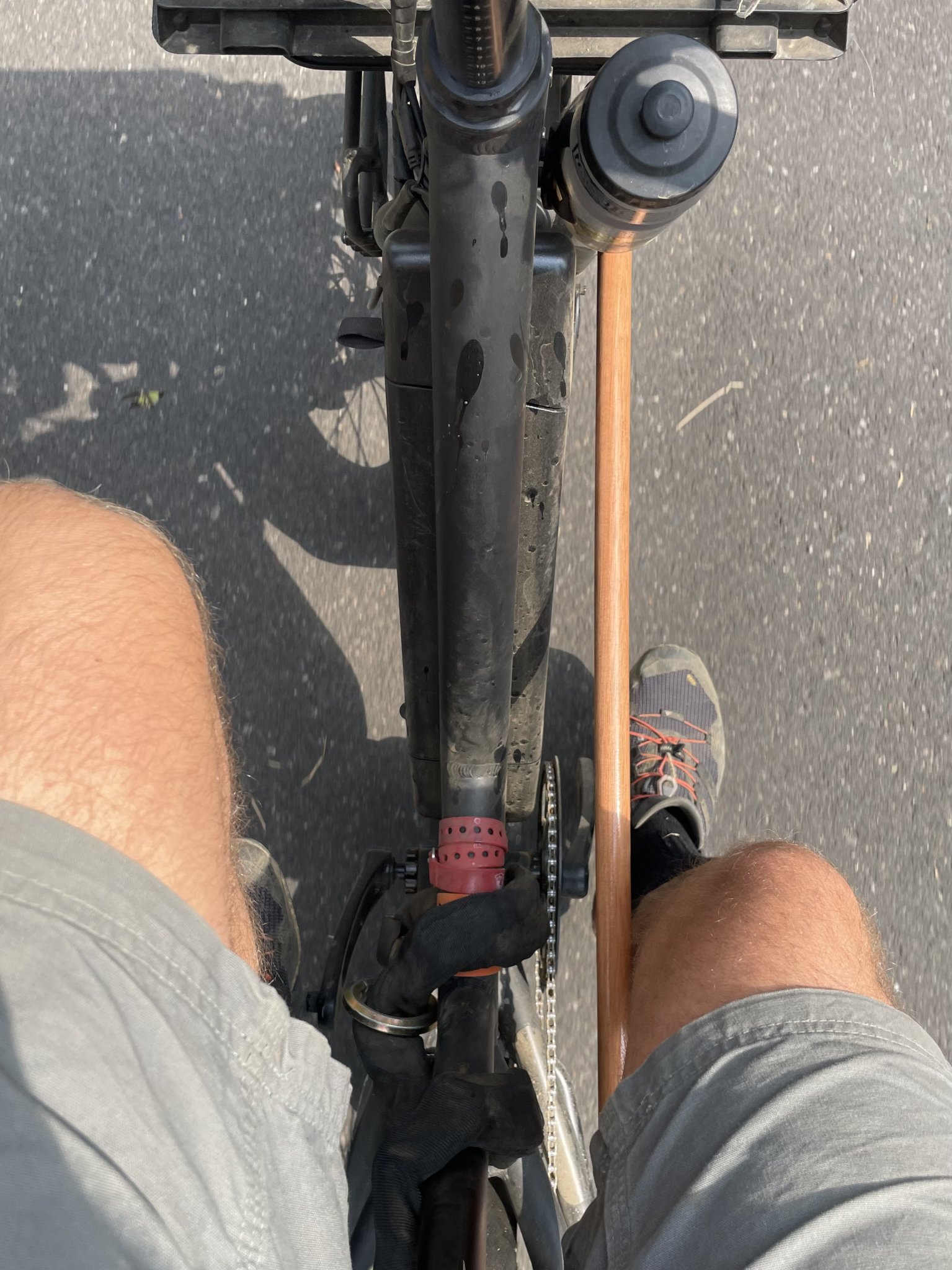 Giá đỡ cho cột trên xe đạp Globe