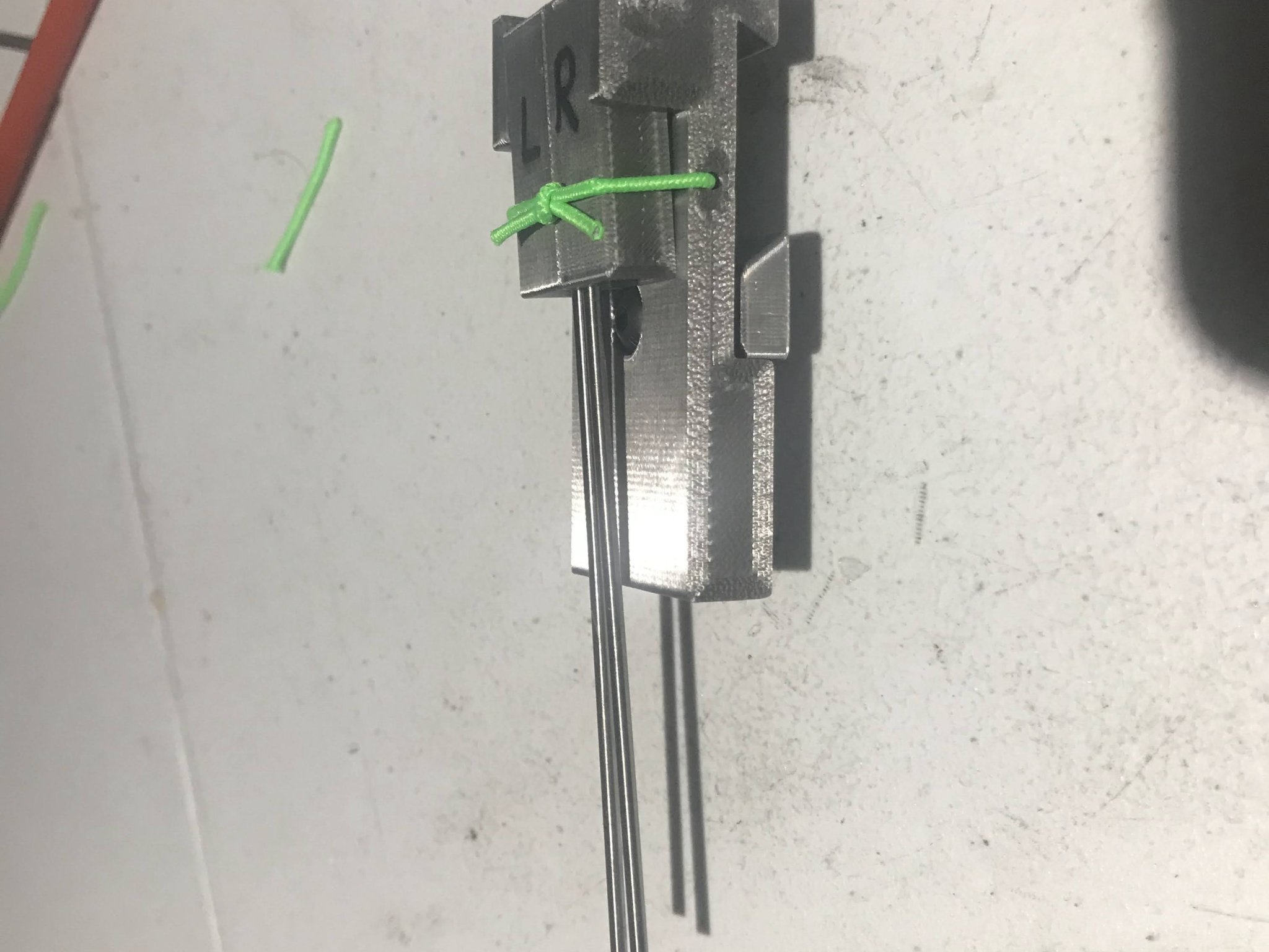 Thiết bị hỗ trợ tập luyện bắn cung với clicker đôi