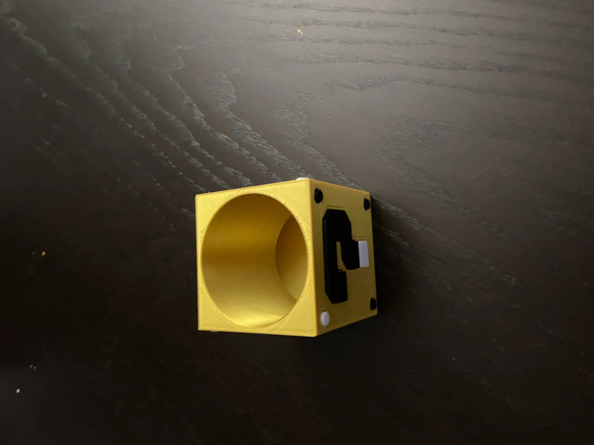 Hộp nhỏ Mario để đựng bút chì và phụ kiện