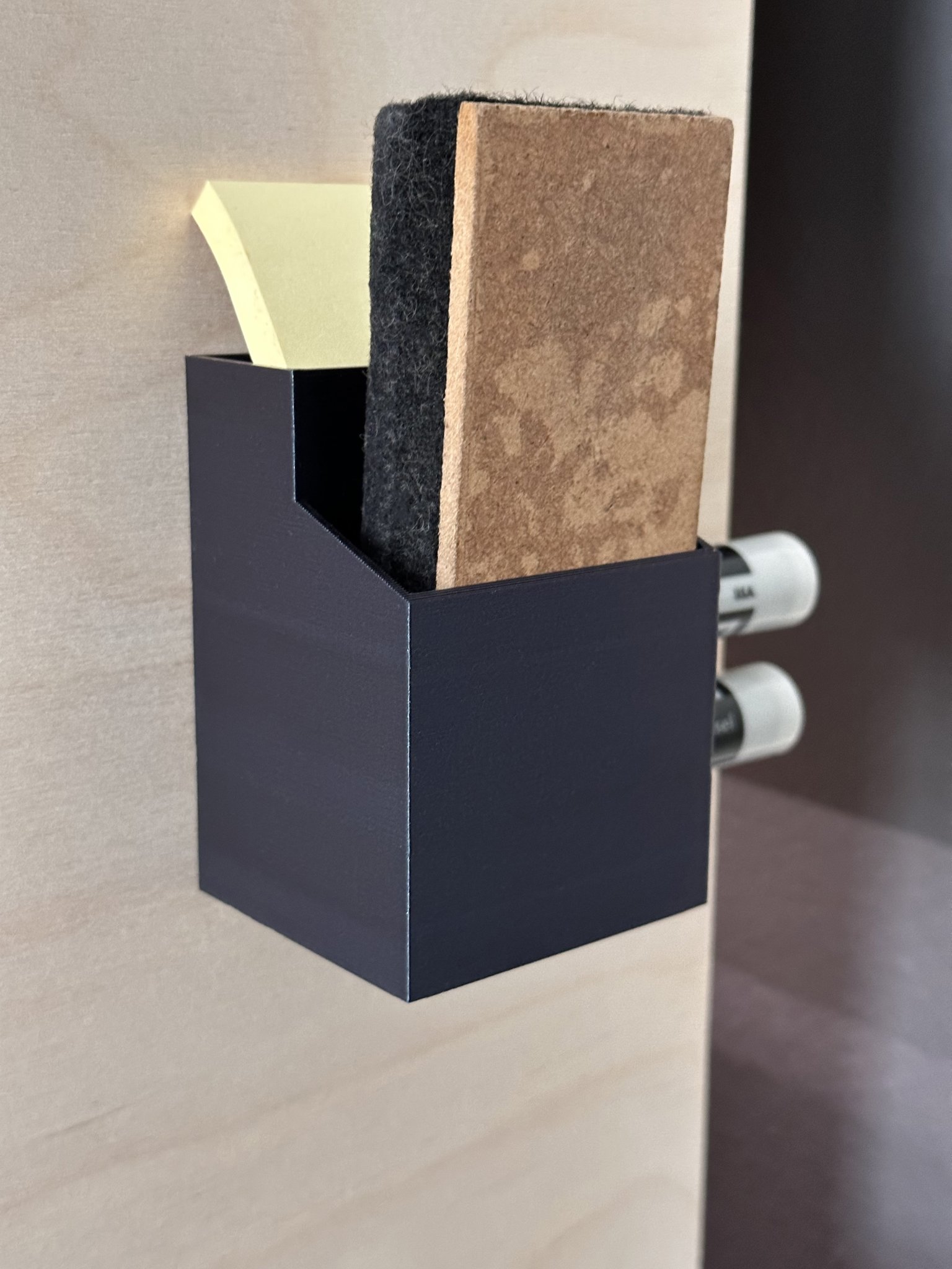 Giá đỡ công cụ bảng trắng treo tường cho 3 bút đánh dấu