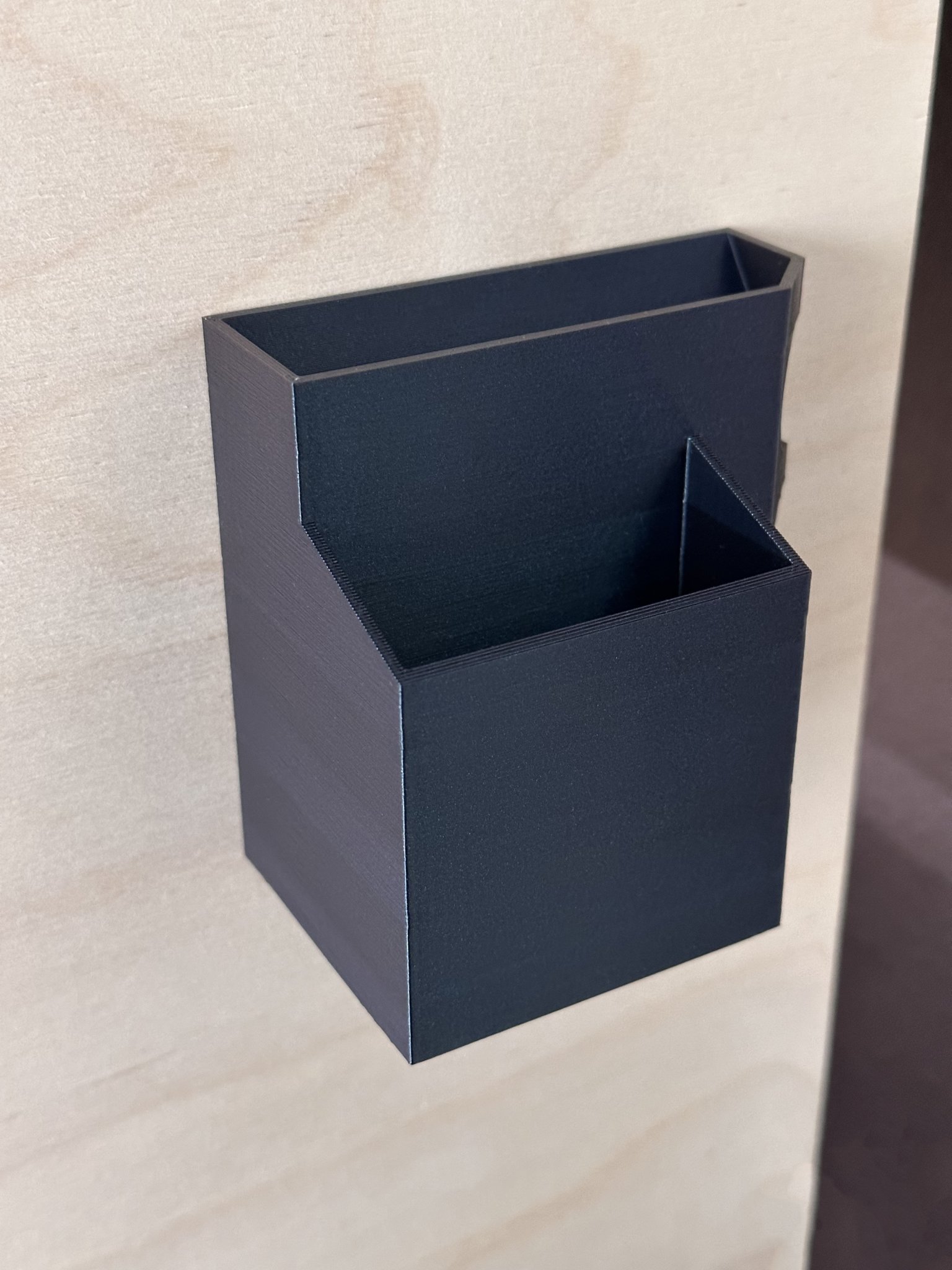 Giá đỡ công cụ bảng trắng treo tường cho 3 bút đánh dấu