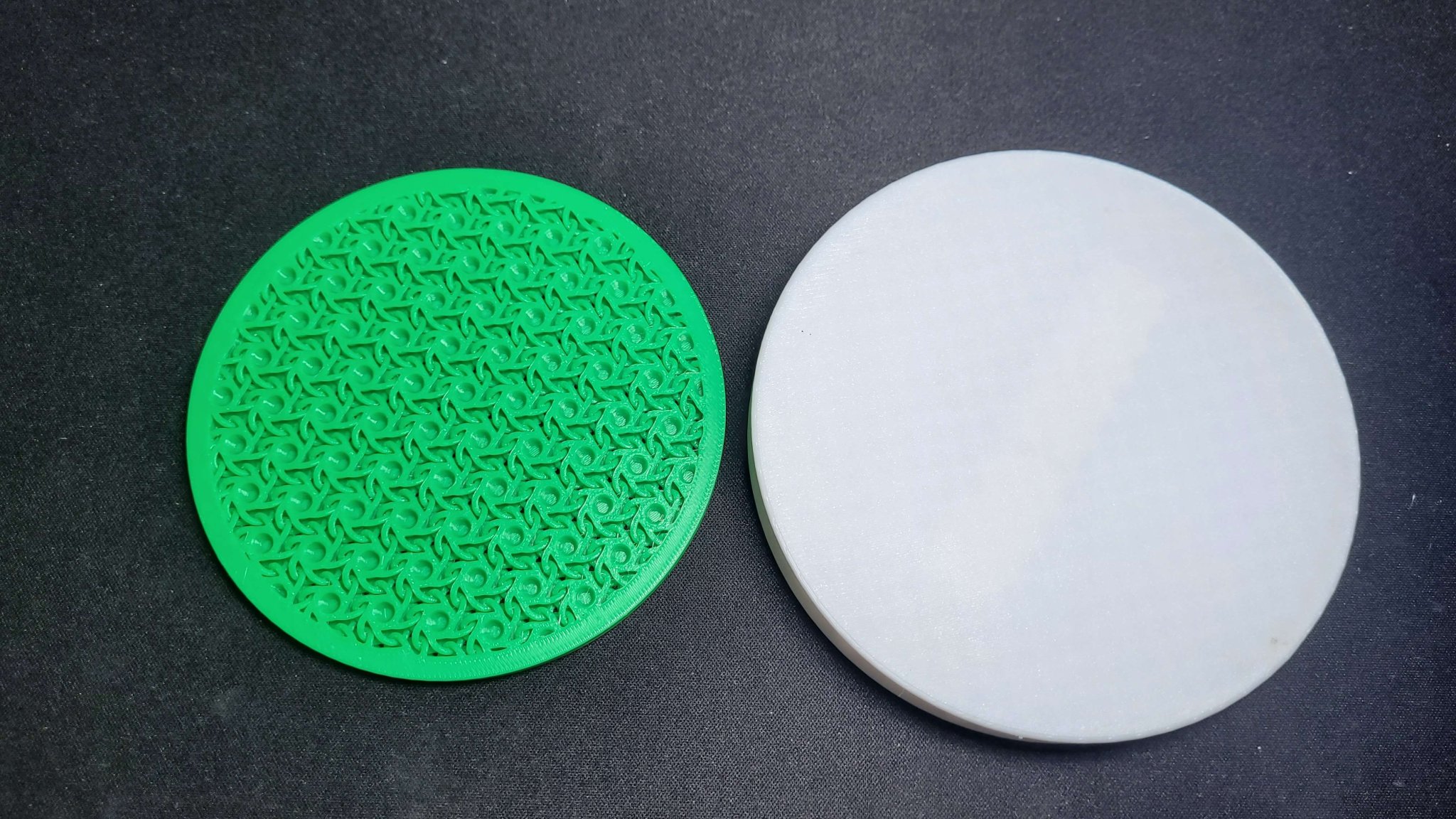 Đế ly với họa tiết Nasa