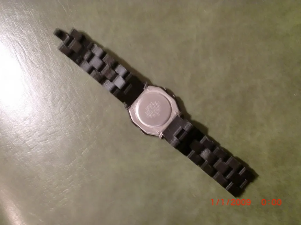 Dây đồng hồ Casio để in 3D khi dây gãy