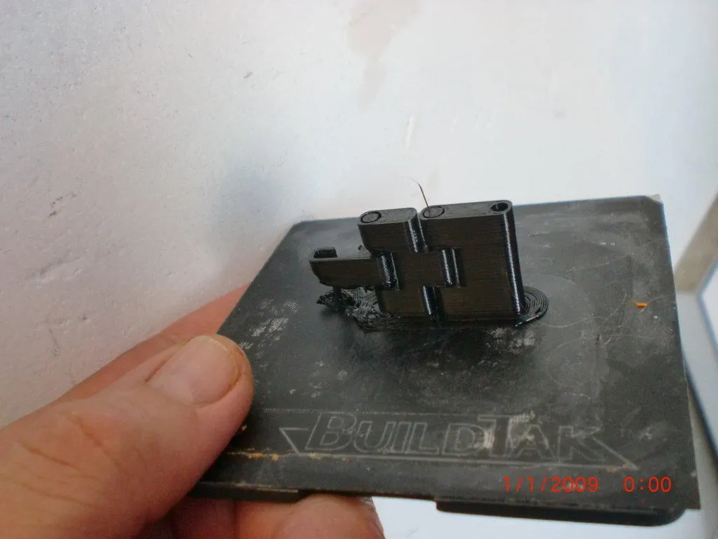 Dây đồng hồ Casio để in 3D khi dây gãy