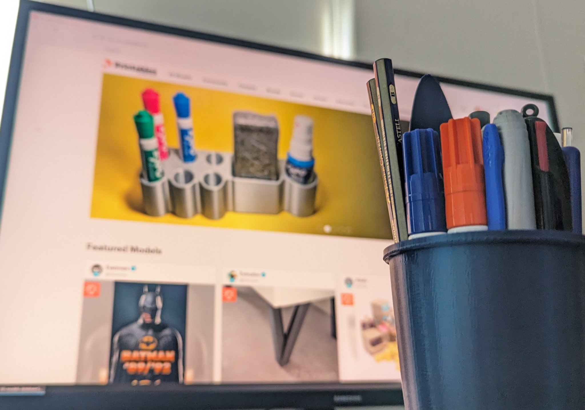 Cốc bút hình nắp bút Penception cho văn phòng