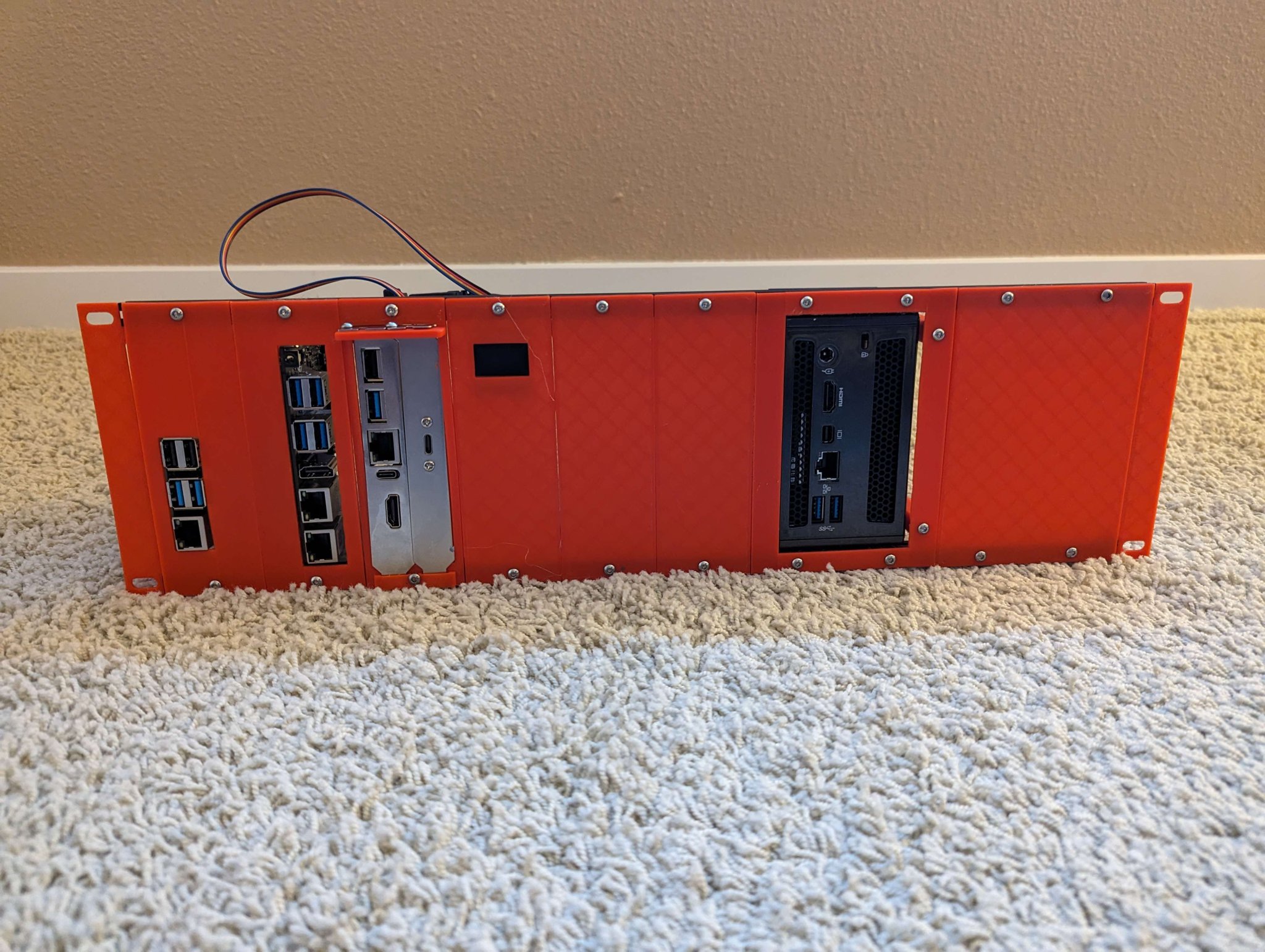 Giá đỡ mô-đun đơn giản cho Raspberry Pi và mini PC