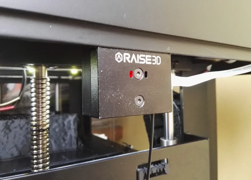 Vỏ cảm biến hết filament cho máy in Raise3D N series