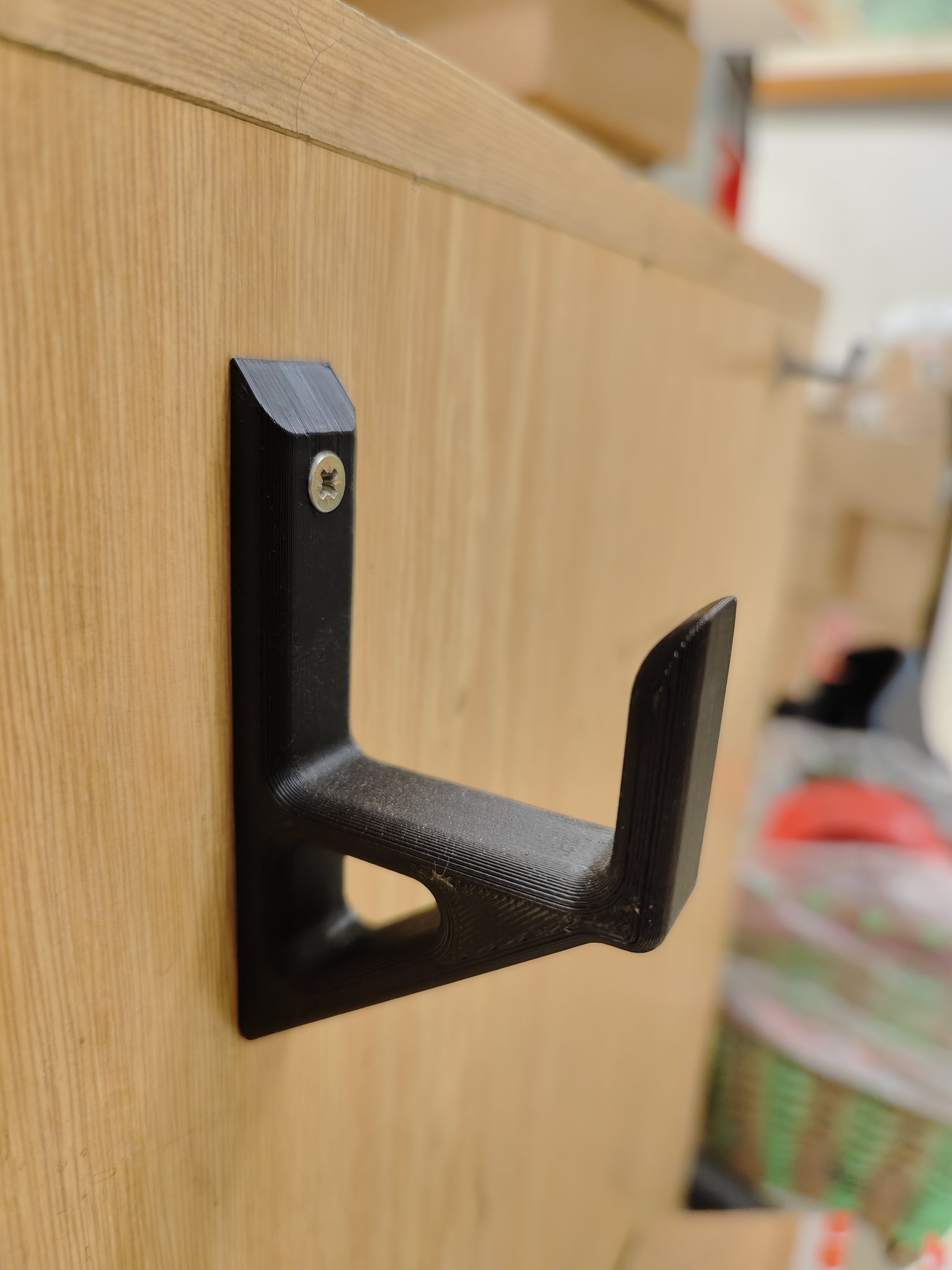 Giá treo tường thiết kế riêng cho vật nặng