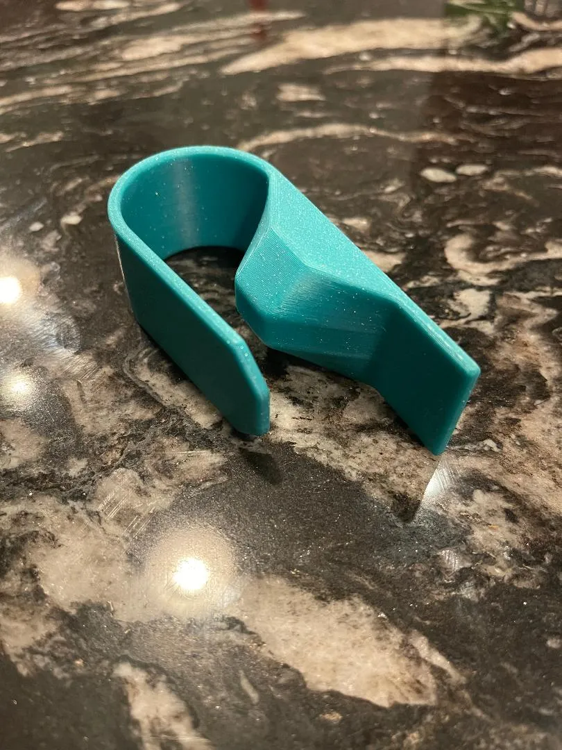 Hỗ trợ giải phóng dây an toàn ghế trẻ em trong ô tô