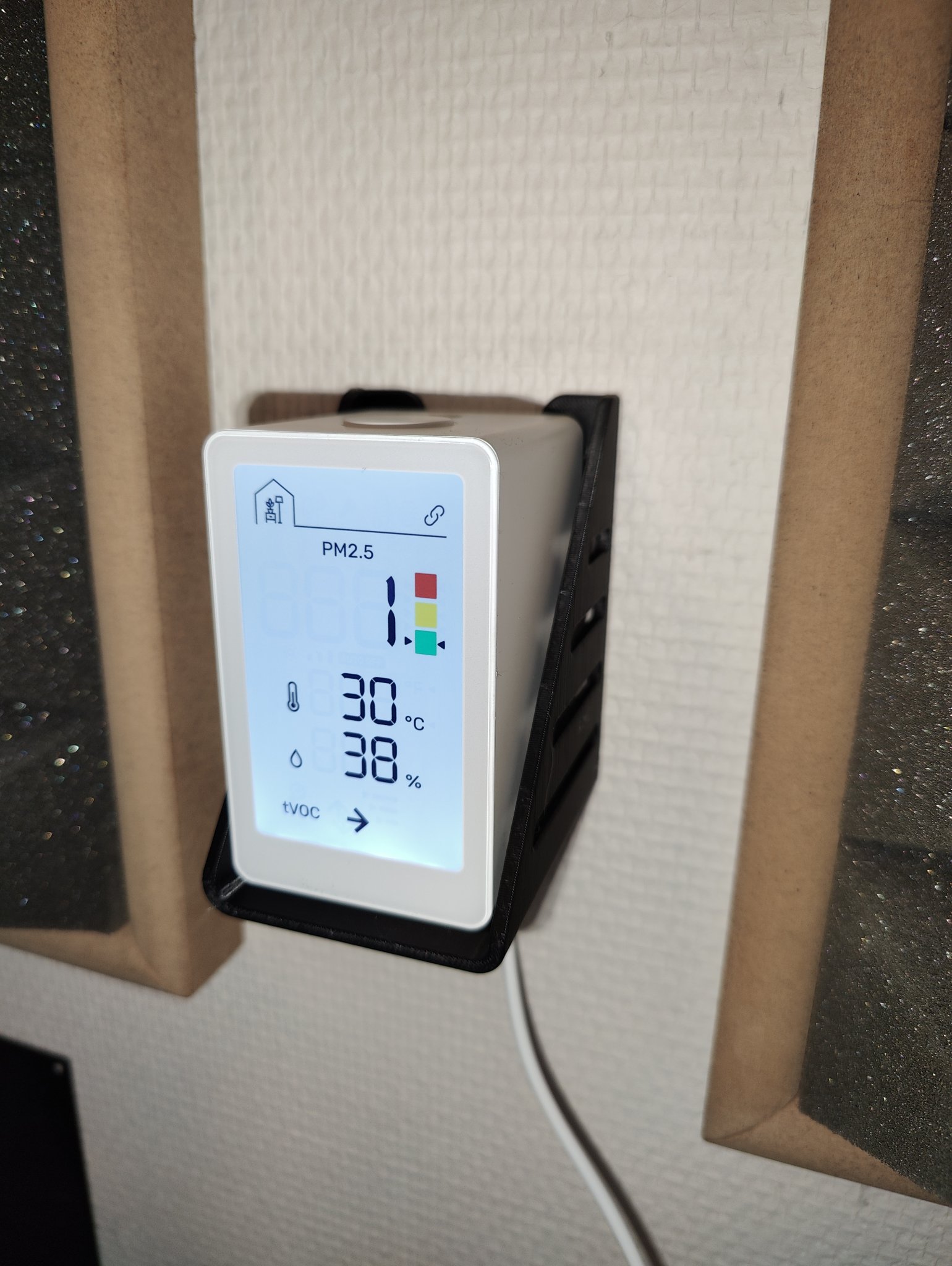 Giá đỡ tường IKEA VINDSTRYRKA