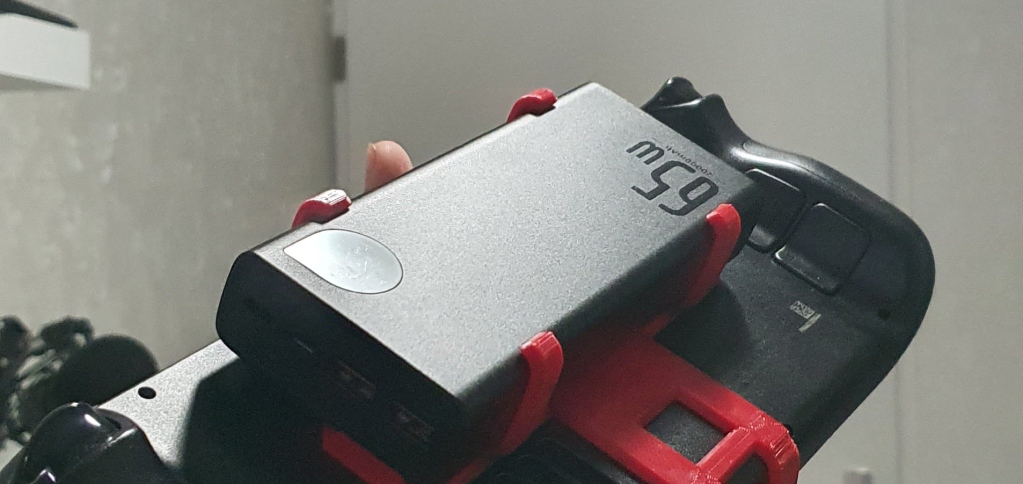 Giá đỡ pin sạc Baseus Adaman cho Steamdeck 20,000mah