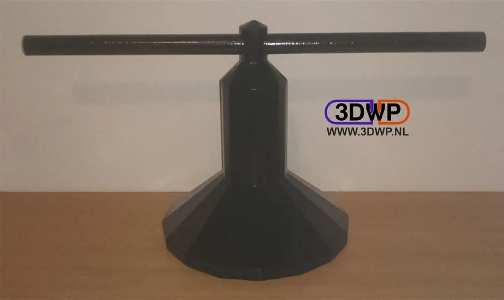 Giá đỡ chim với thiết kế chắc chắn và bền vững