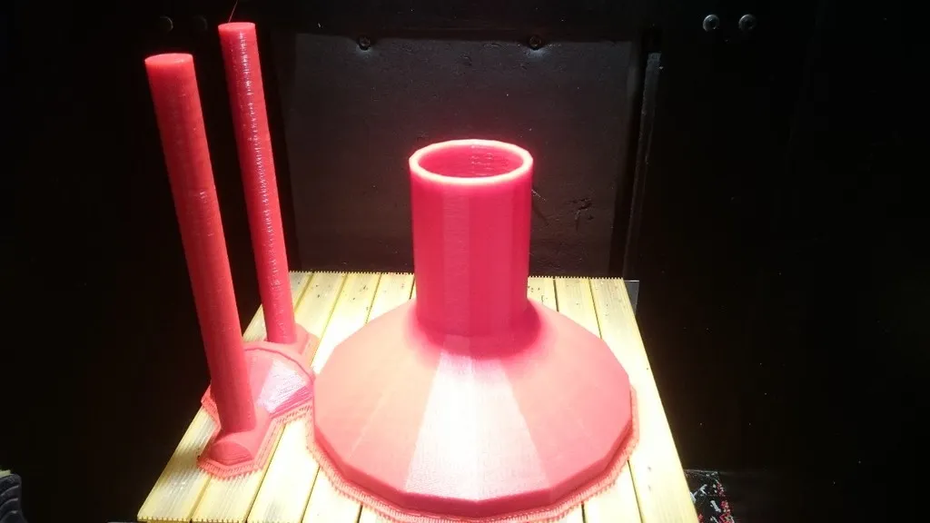 Giá đỡ chim với thiết kế chắc chắn và bền vững