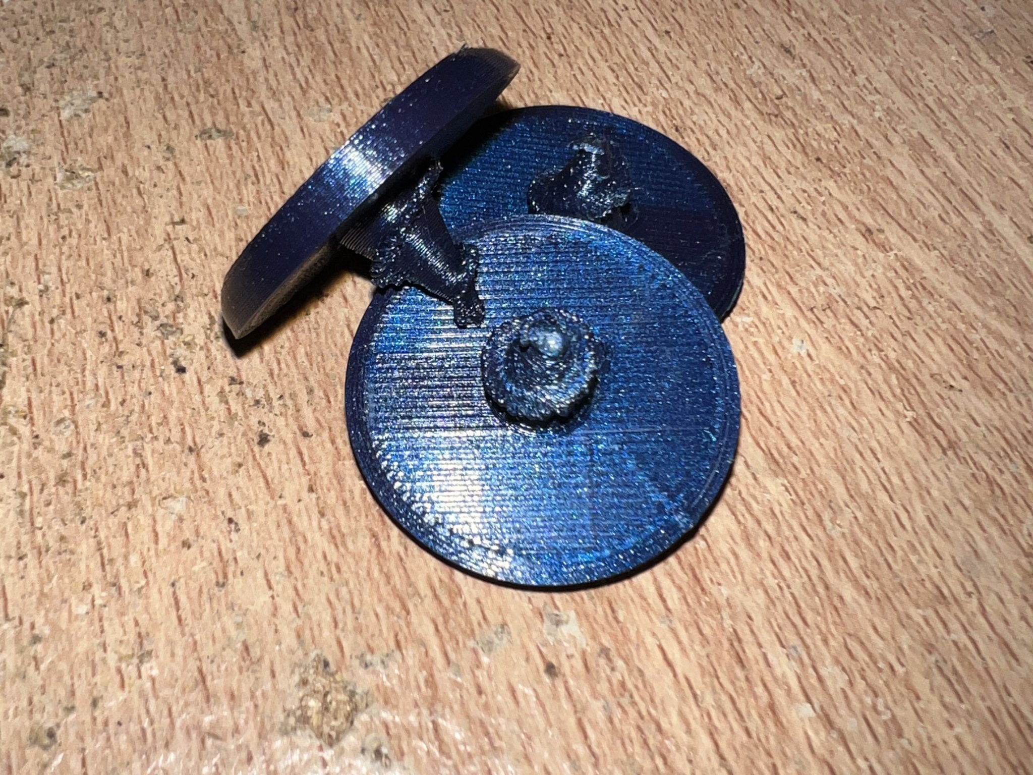 Chốt giữ đầu xe để khắc phục tình trạng đầu trần bị xệ