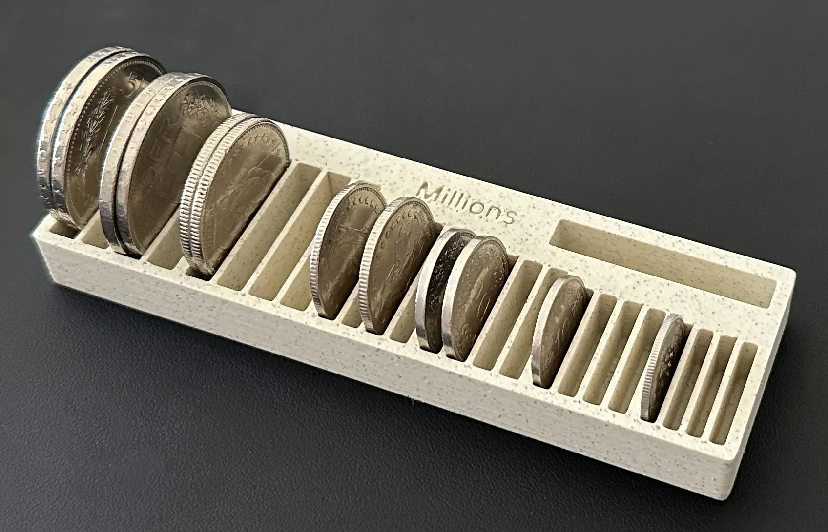 Giá đỡ tiền xu tiện lợi cho tổ chức và lưu trữ