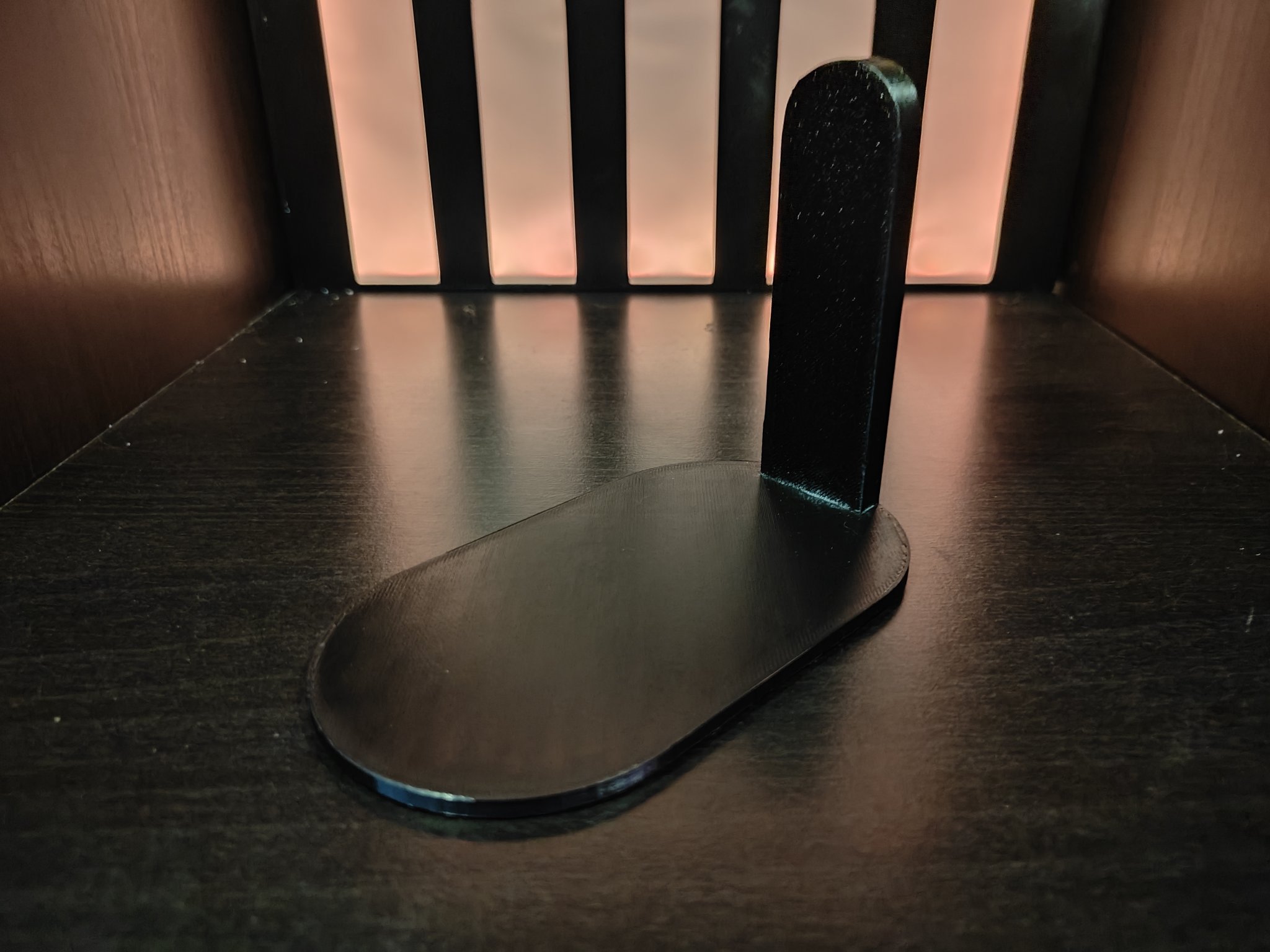 Giá đỡ cho thú nhồi bông Grogu đứng vững