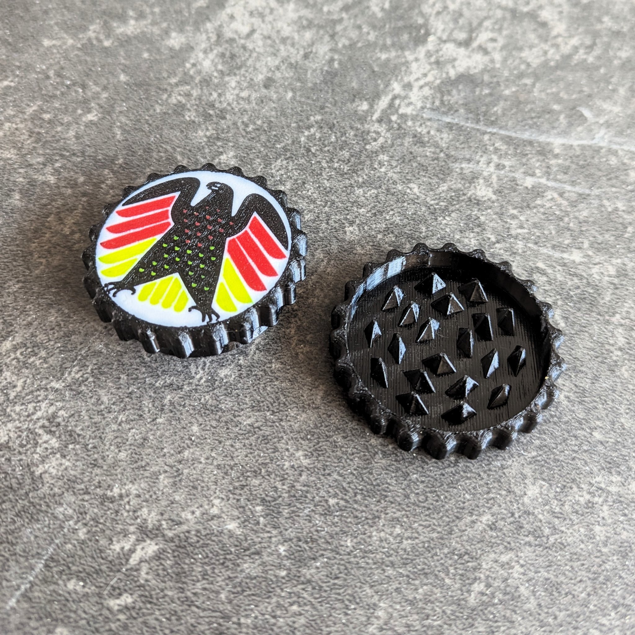 Máy xay Bundesadler với thiết kế hình đại bàng