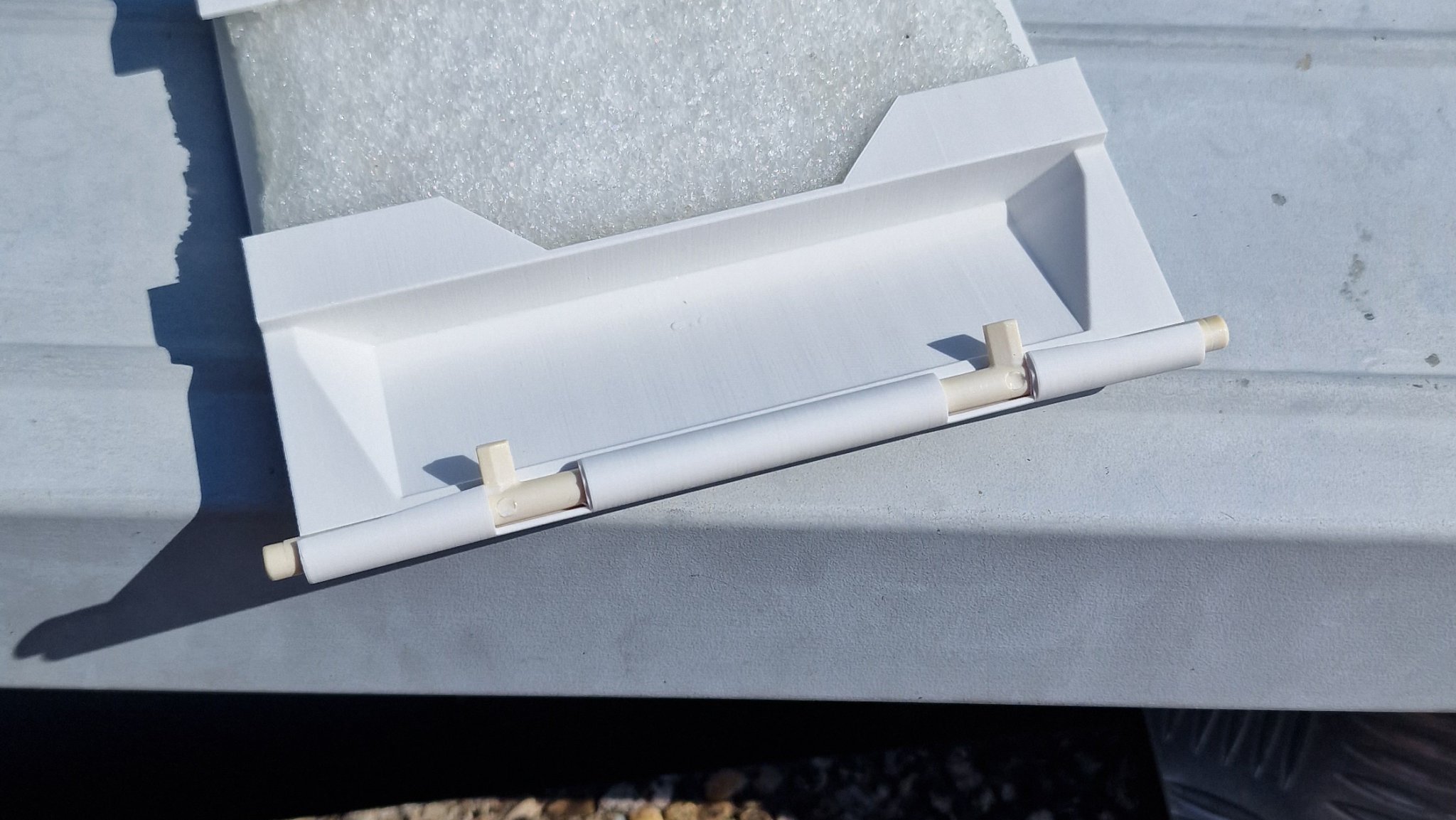 Nắp skimmer cho bể bơi với thiết kế mở tự động