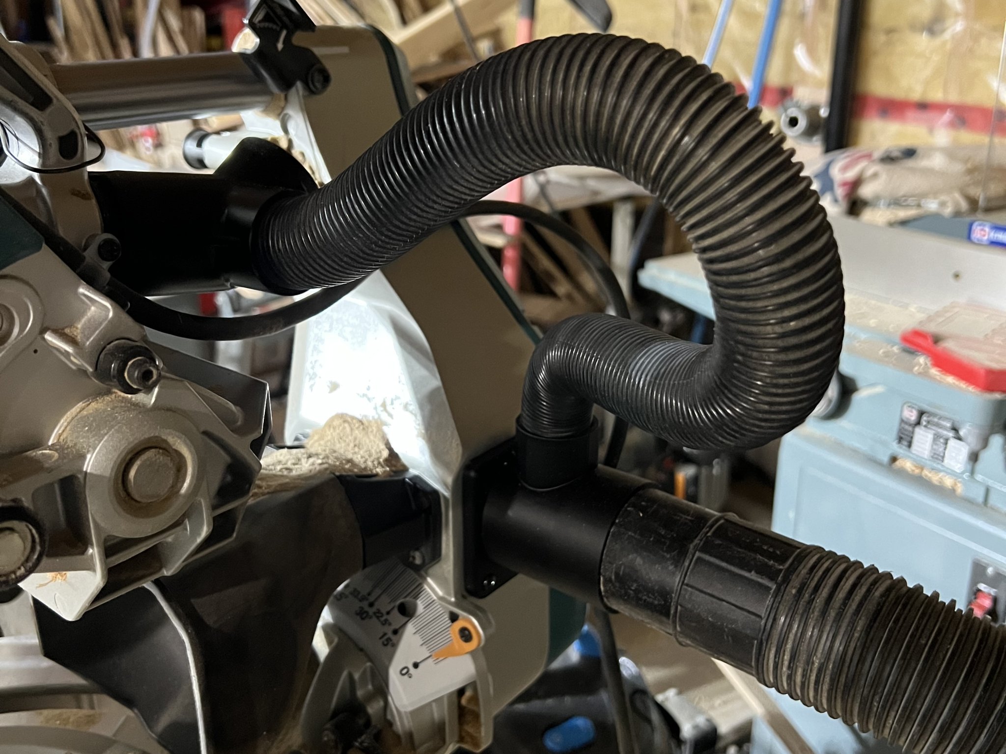 Bộ chuyển đổi bụi 2 1/2" cho máy cắt miter Makita LS1219L