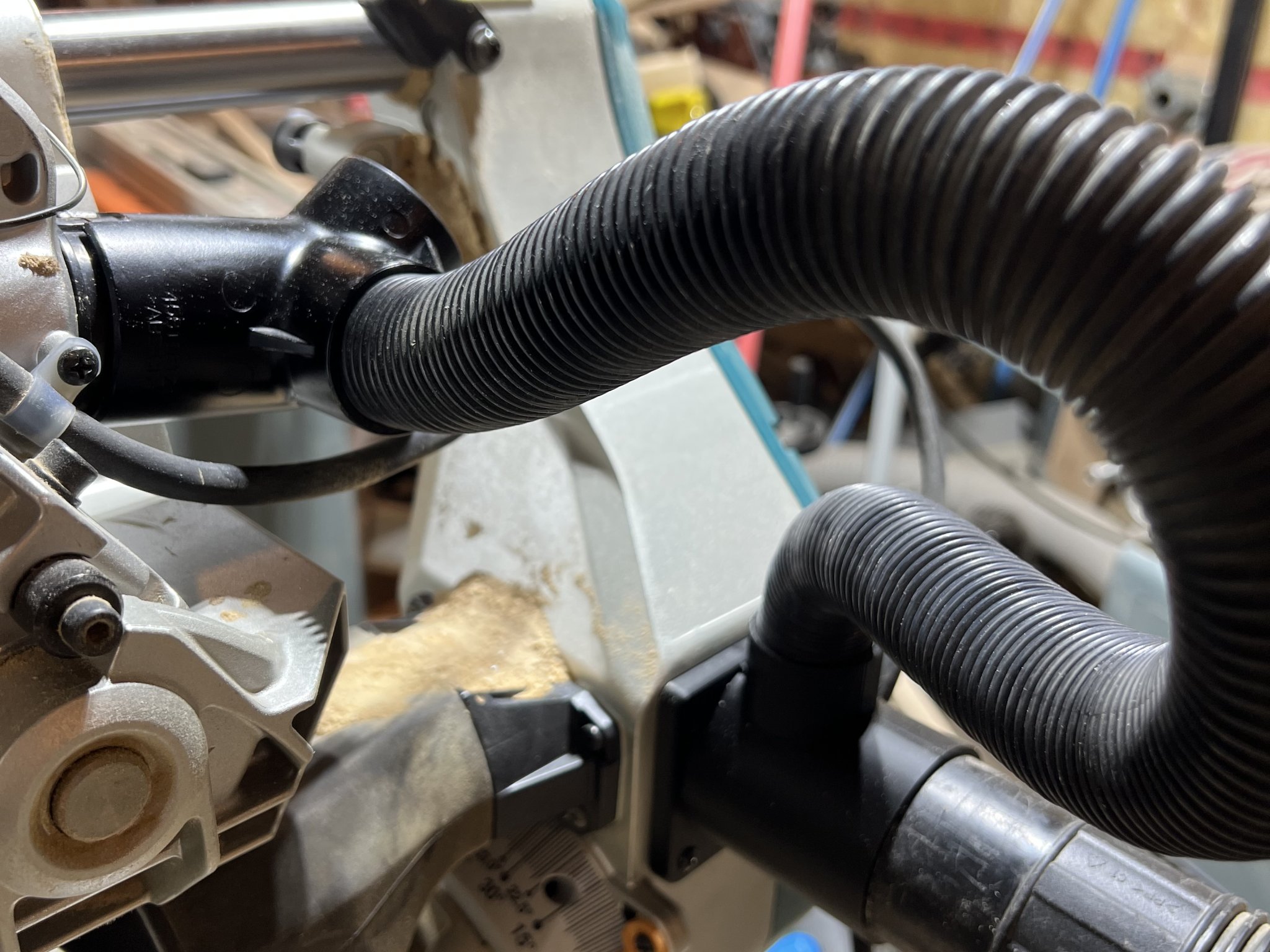 Bộ chuyển đổi bụi 2 1/2" cho máy cắt miter Makita LS1219L