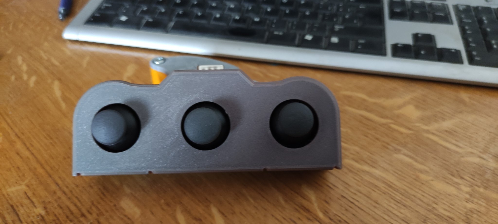 Vỏ điều khiển cho ba cần điều khiển với DB9