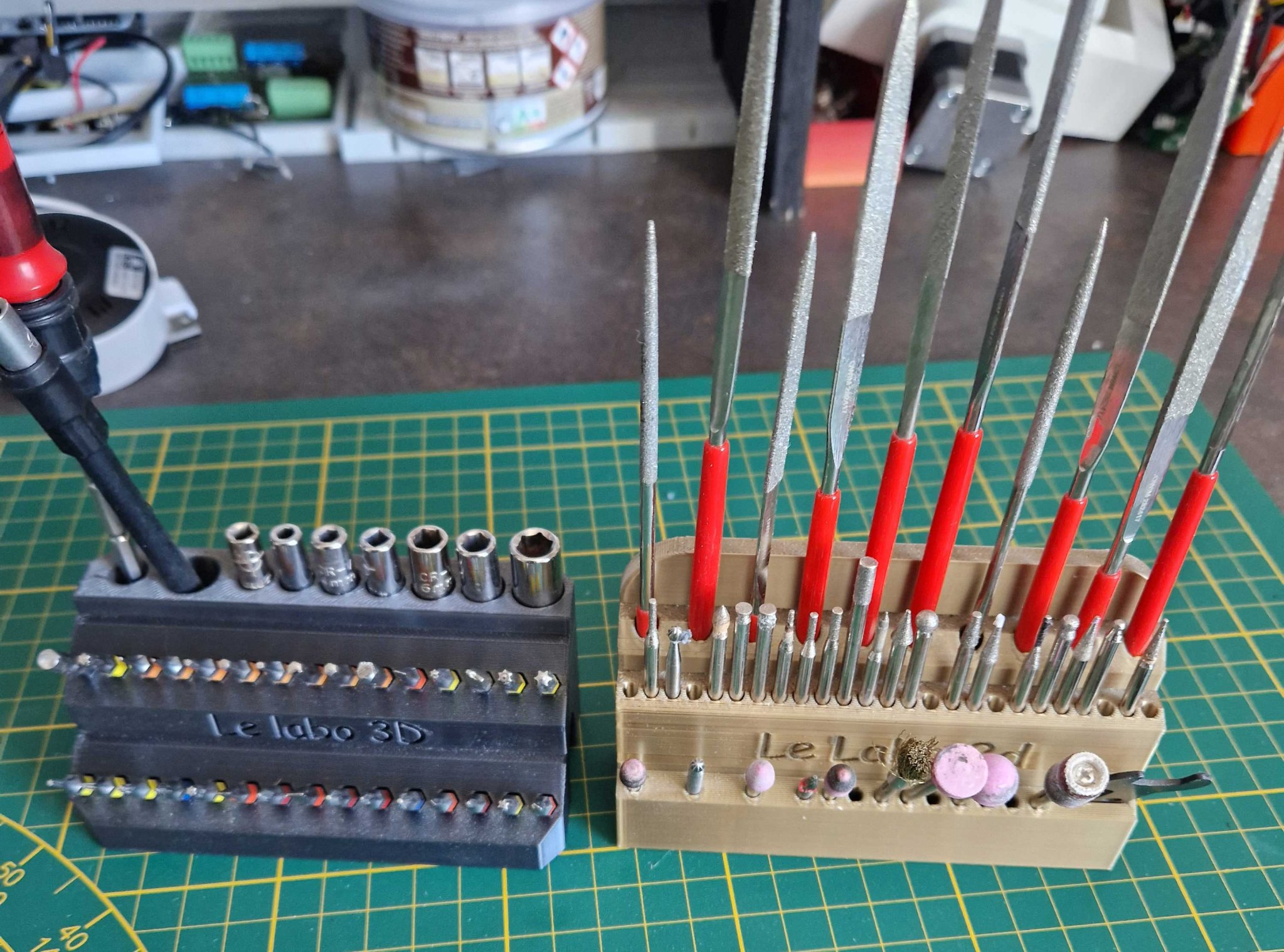 Giá đỡ dụng cụ và limes cho bộ dụng cụ sửa chữa