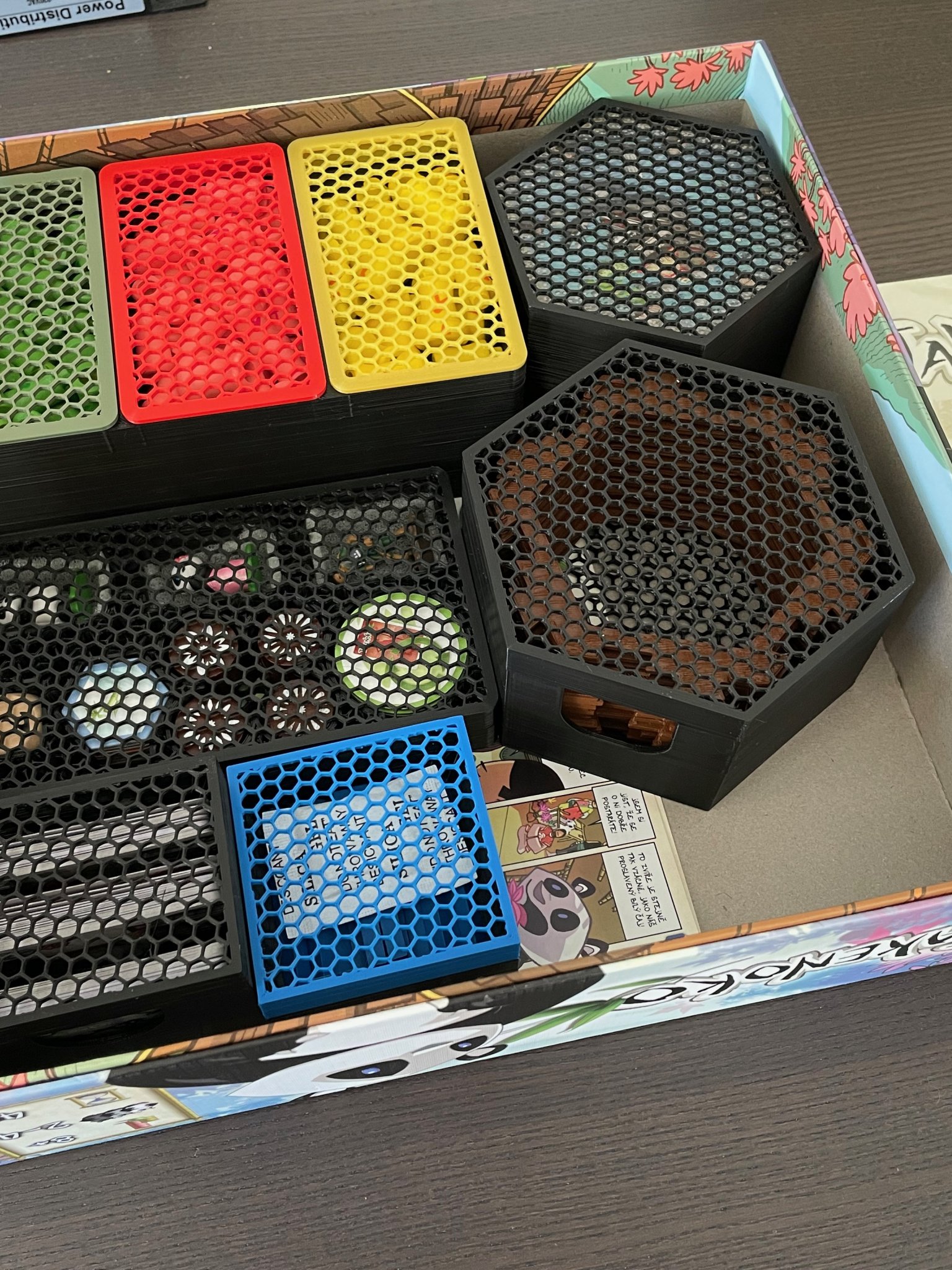 Giá đỡ tổ chức cho trò chơi Takenoko và mở rộng Chibis