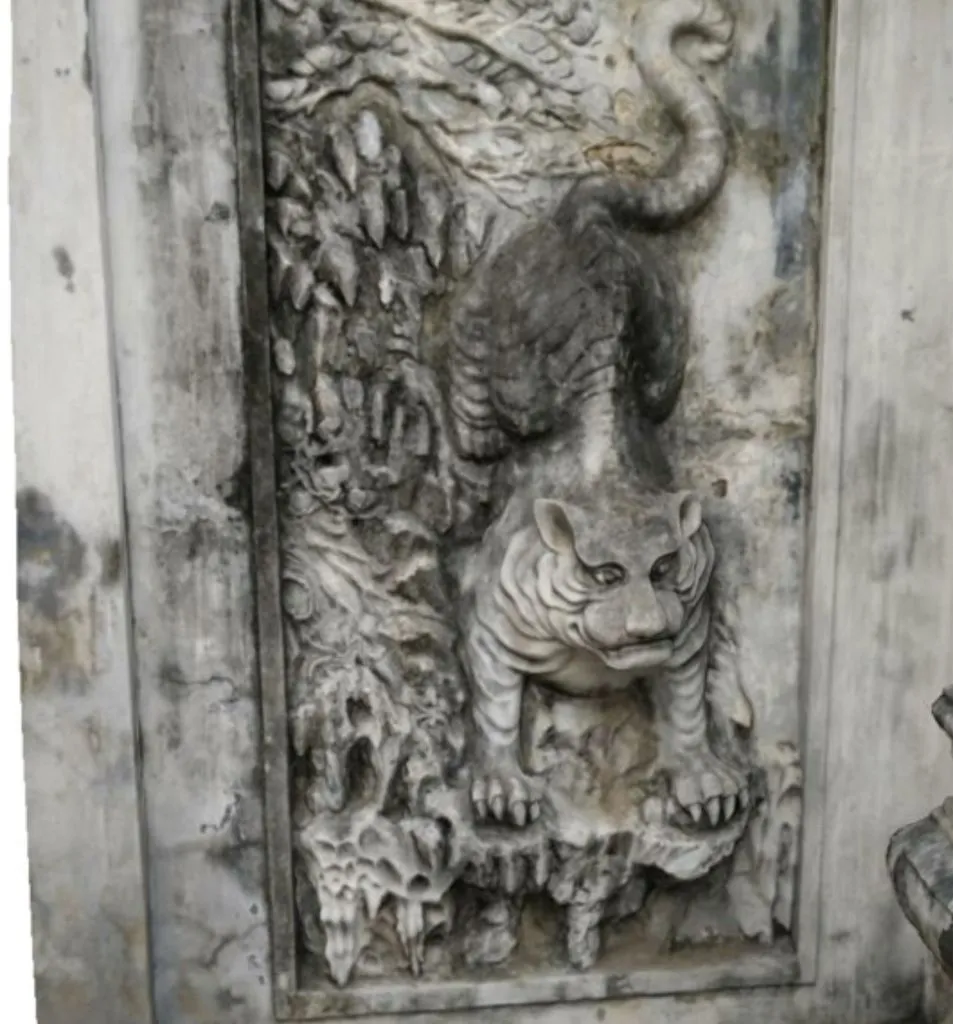 Giá treo tường hổ Việt Nam tại Hà Nội (Mô hình bas-relief 3D)