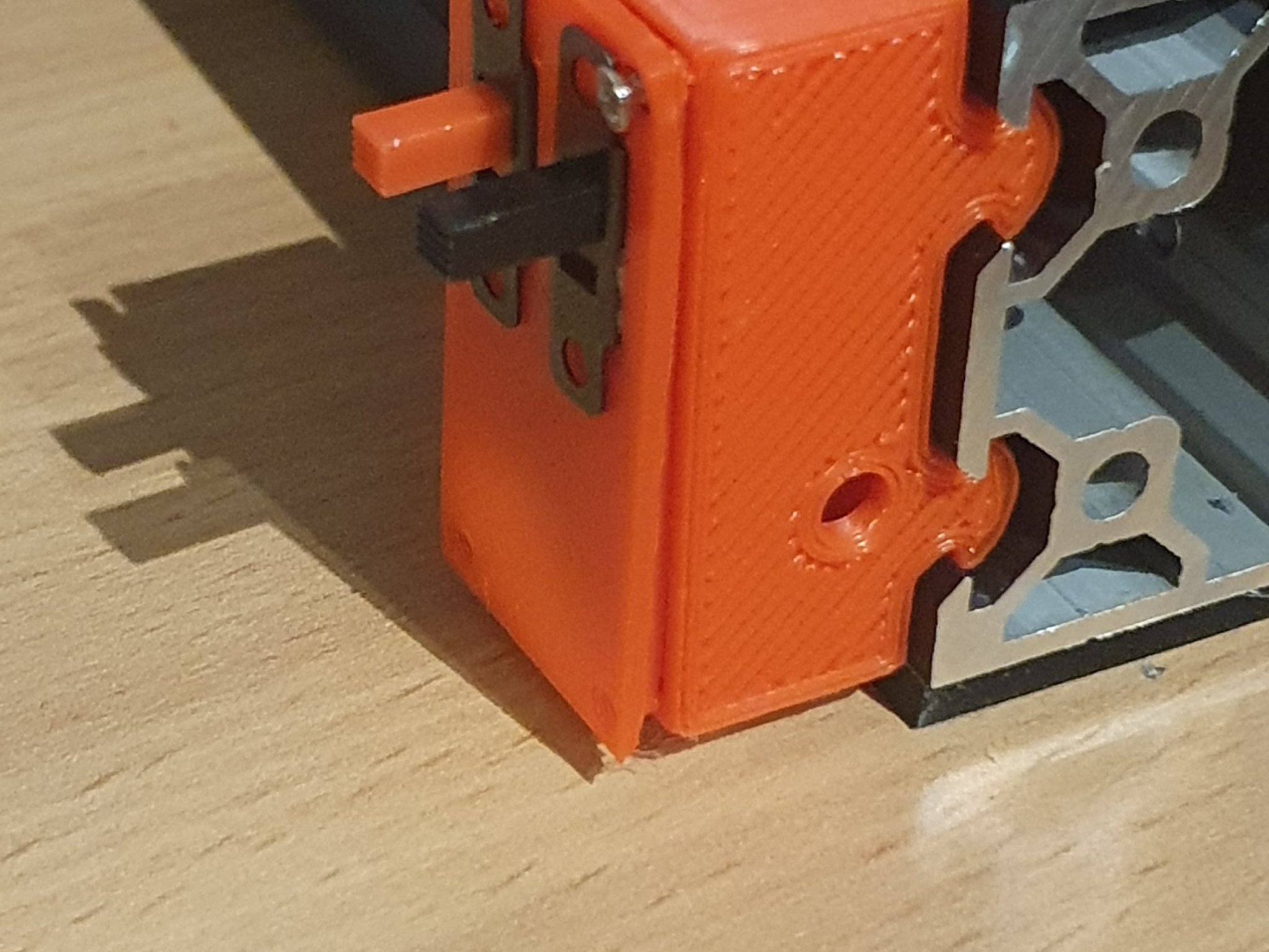 Hộp công tắc trượt trên thanh nhôm cho máy in 3D