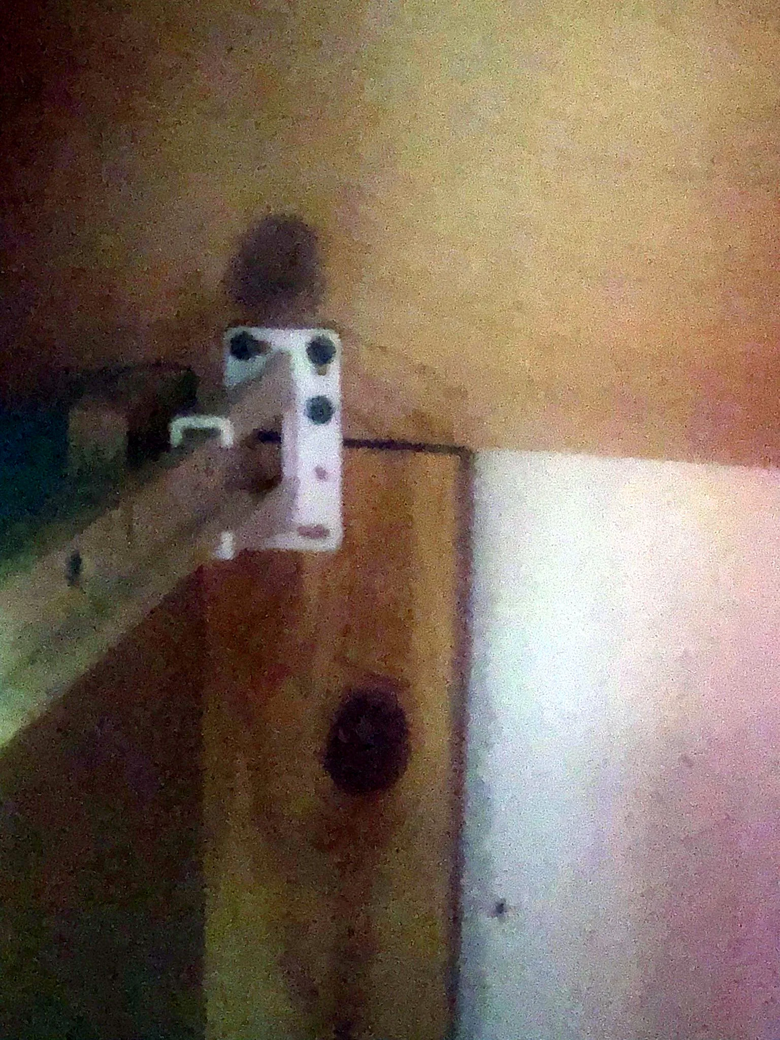 Ổ cắm phía sau cho ray kéo ngăn kéo tủ bếp