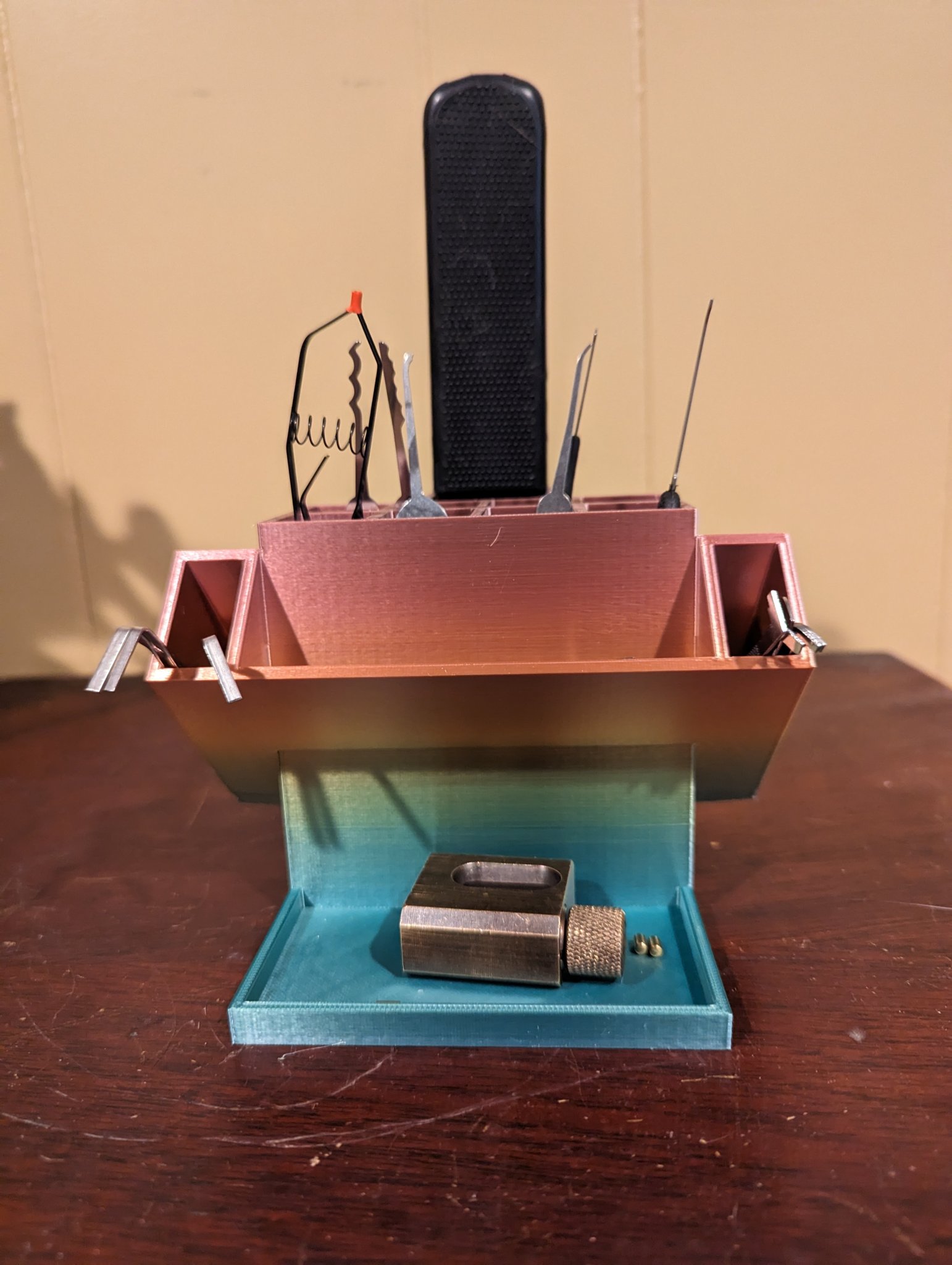 Giá đỡ tổ chức dụng cụ khóa và đồ nghề nhỏ