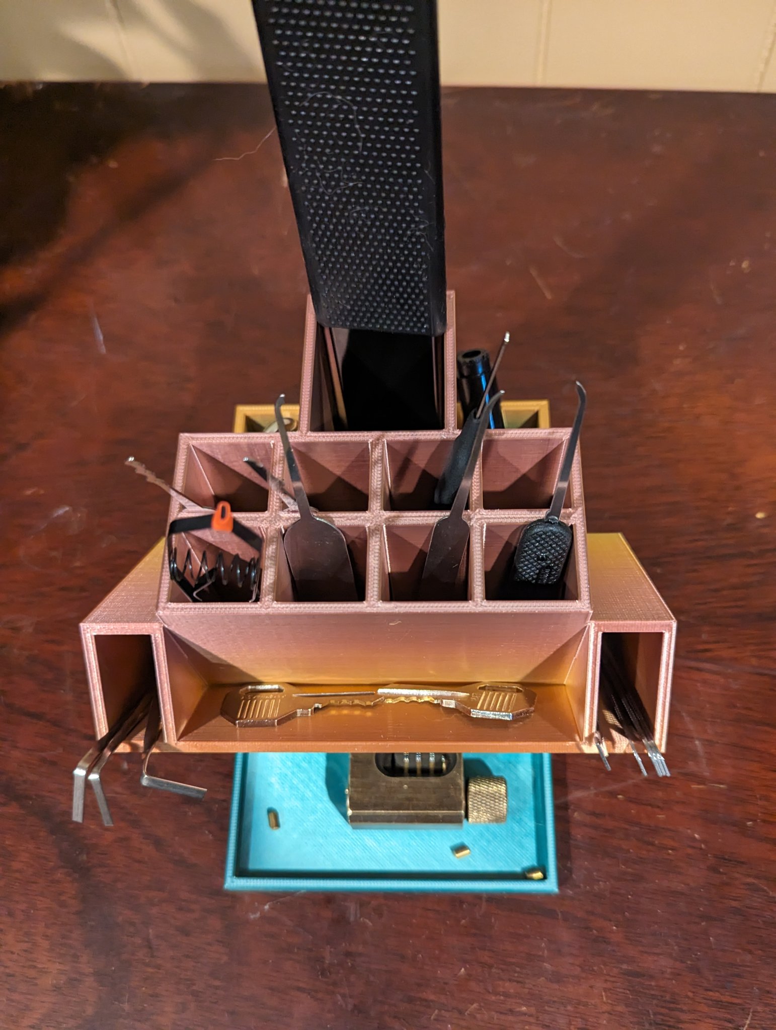 Giá đỡ tổ chức dụng cụ khóa và đồ nghề nhỏ