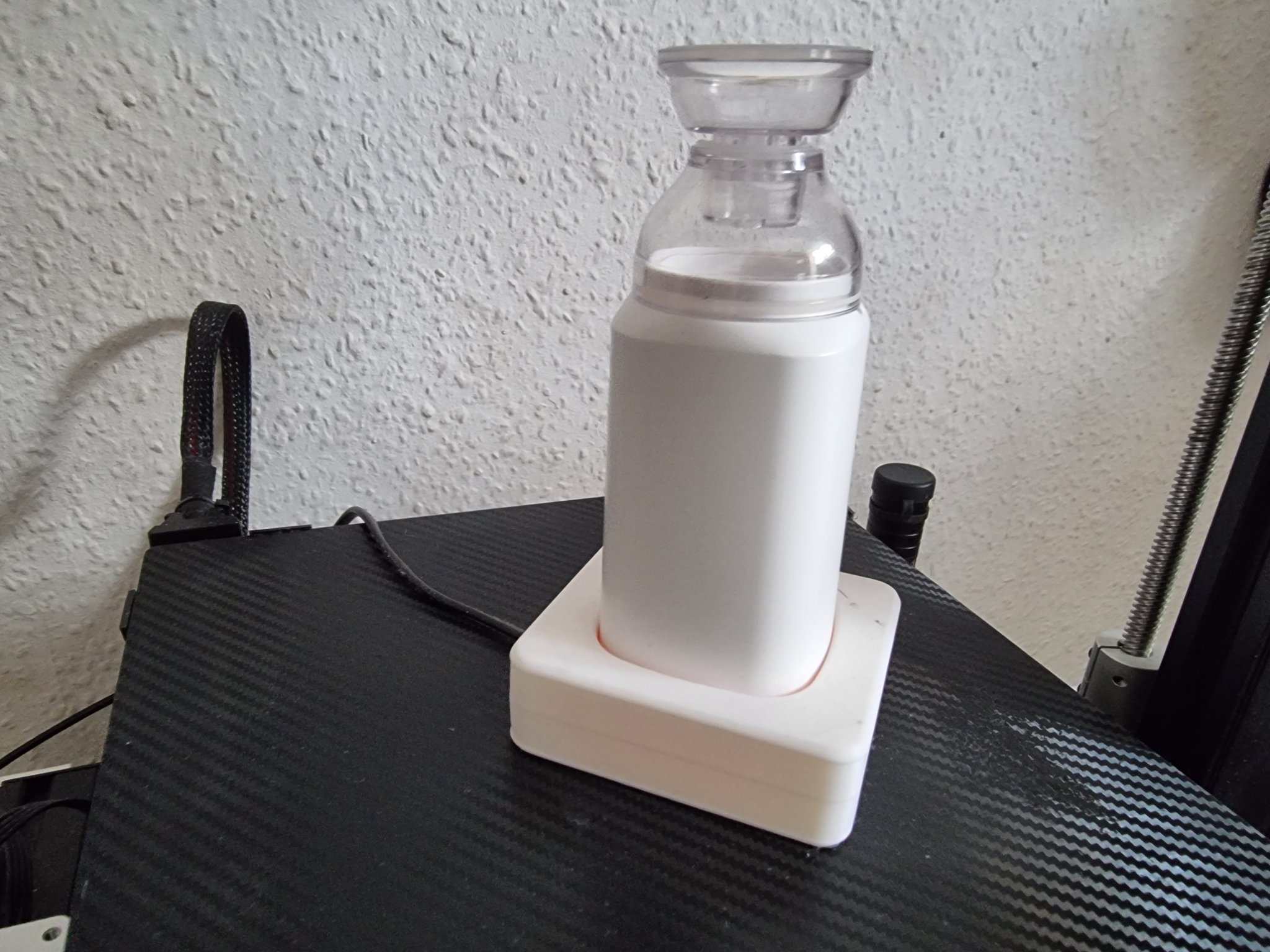 Giá đỡ sạc cho máy bơm chân không Kingroon