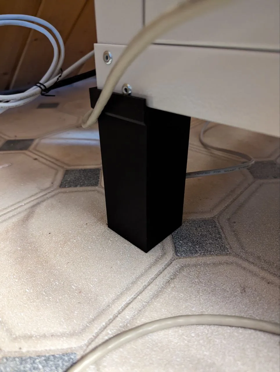 Giá đỡ chân cho giá máy chủ Digitus 19 inch