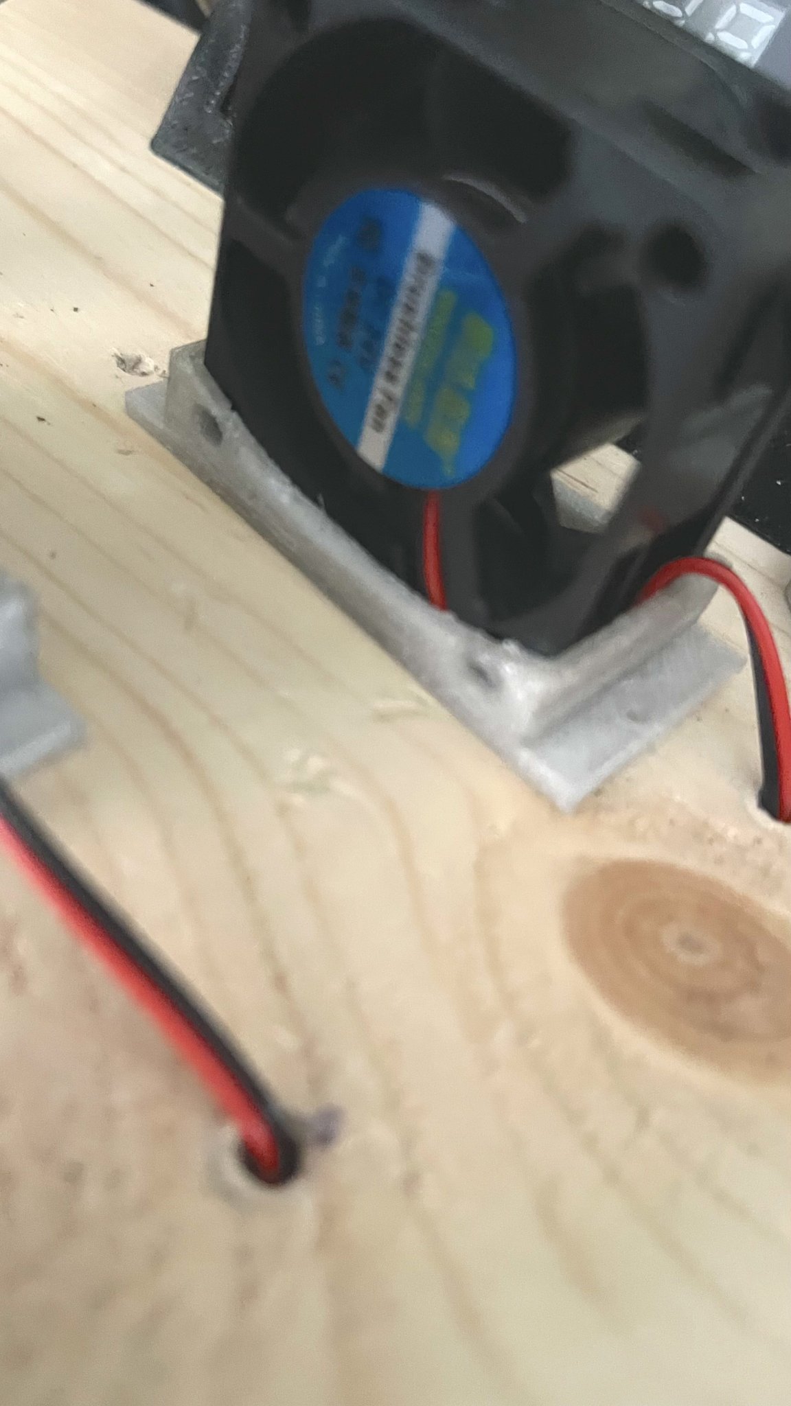 Giá đỡ quạt làm mát 4020 cho quạt 40x40x20mm DC 12V/24V 2-Pin