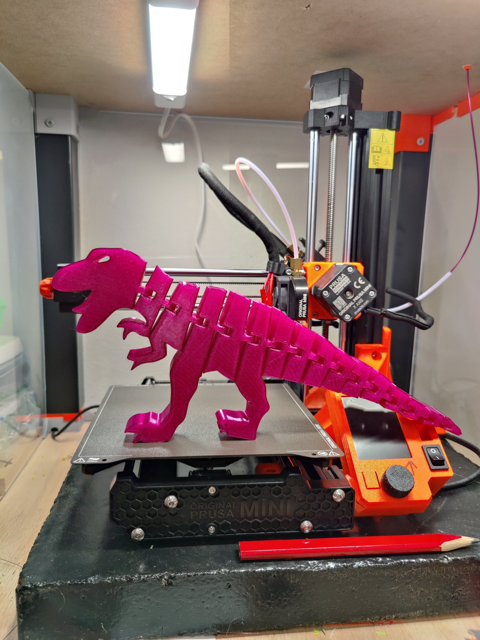 T-Rex linh hoạt lớn với thiết kế độc đáo