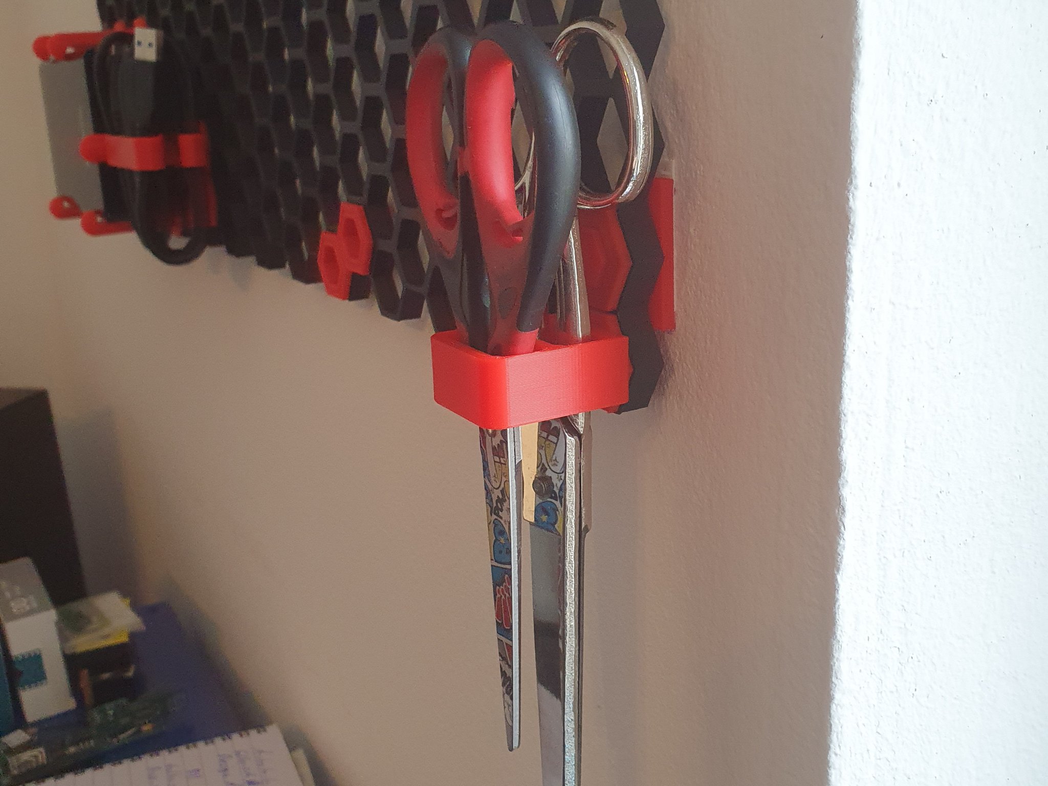 Giá đỡ kéo cho tường lưu trữ tổ ong