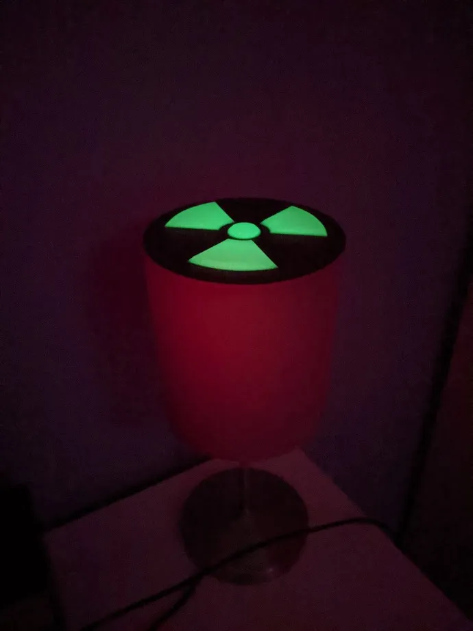 Nắp đèn IKEA Ingared an toàn cho bóng LED