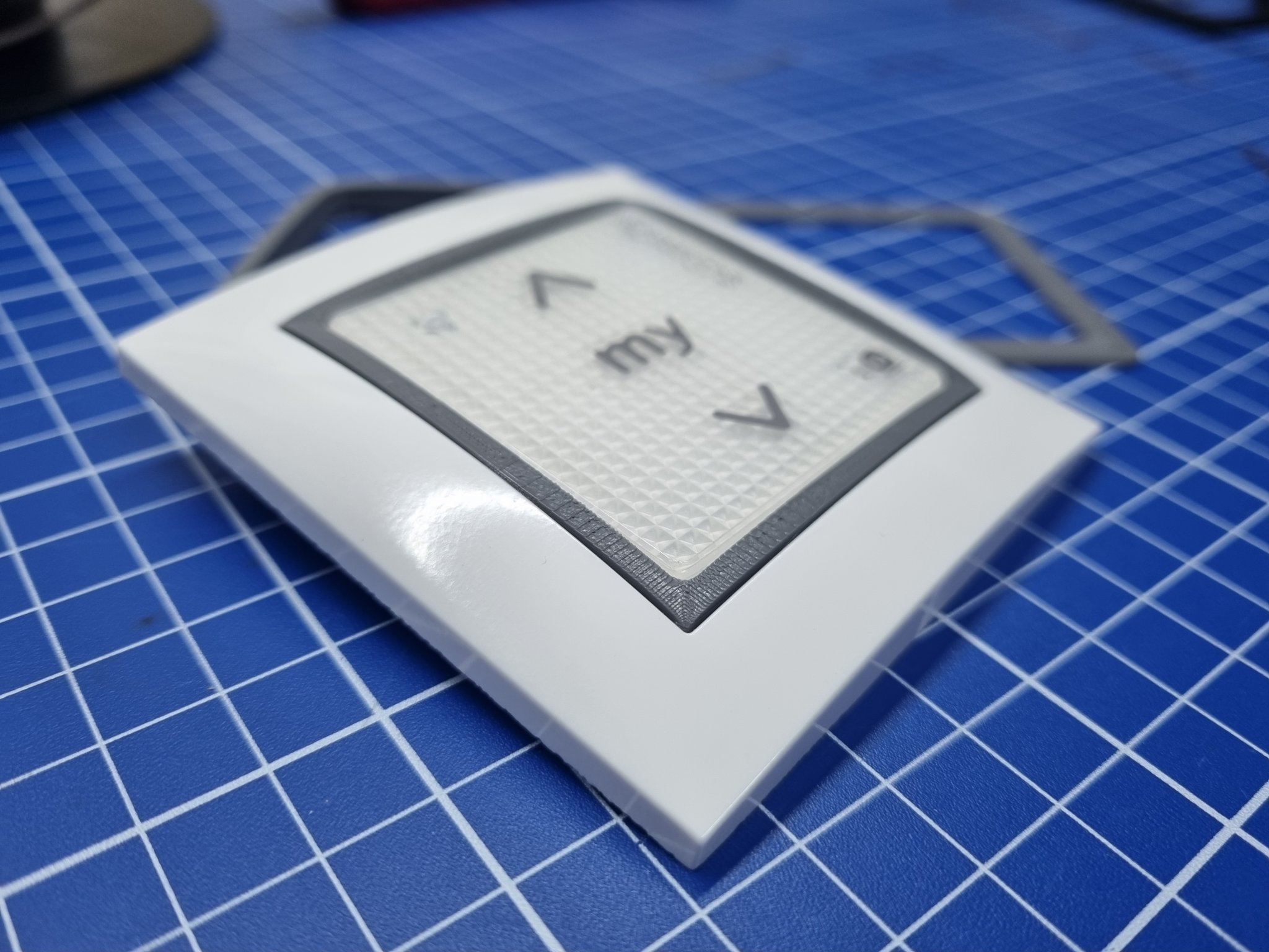 Bộ chuyển đổi Berker S1 sang Somfy Smoove