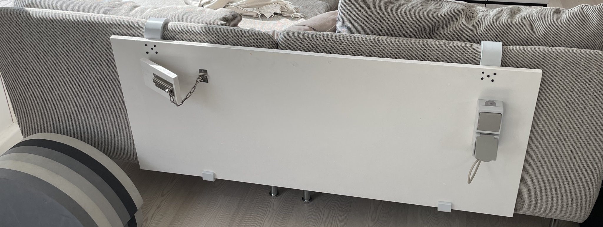 Giá treo bảng chơi cho ghế sofa ikea söderhamn
