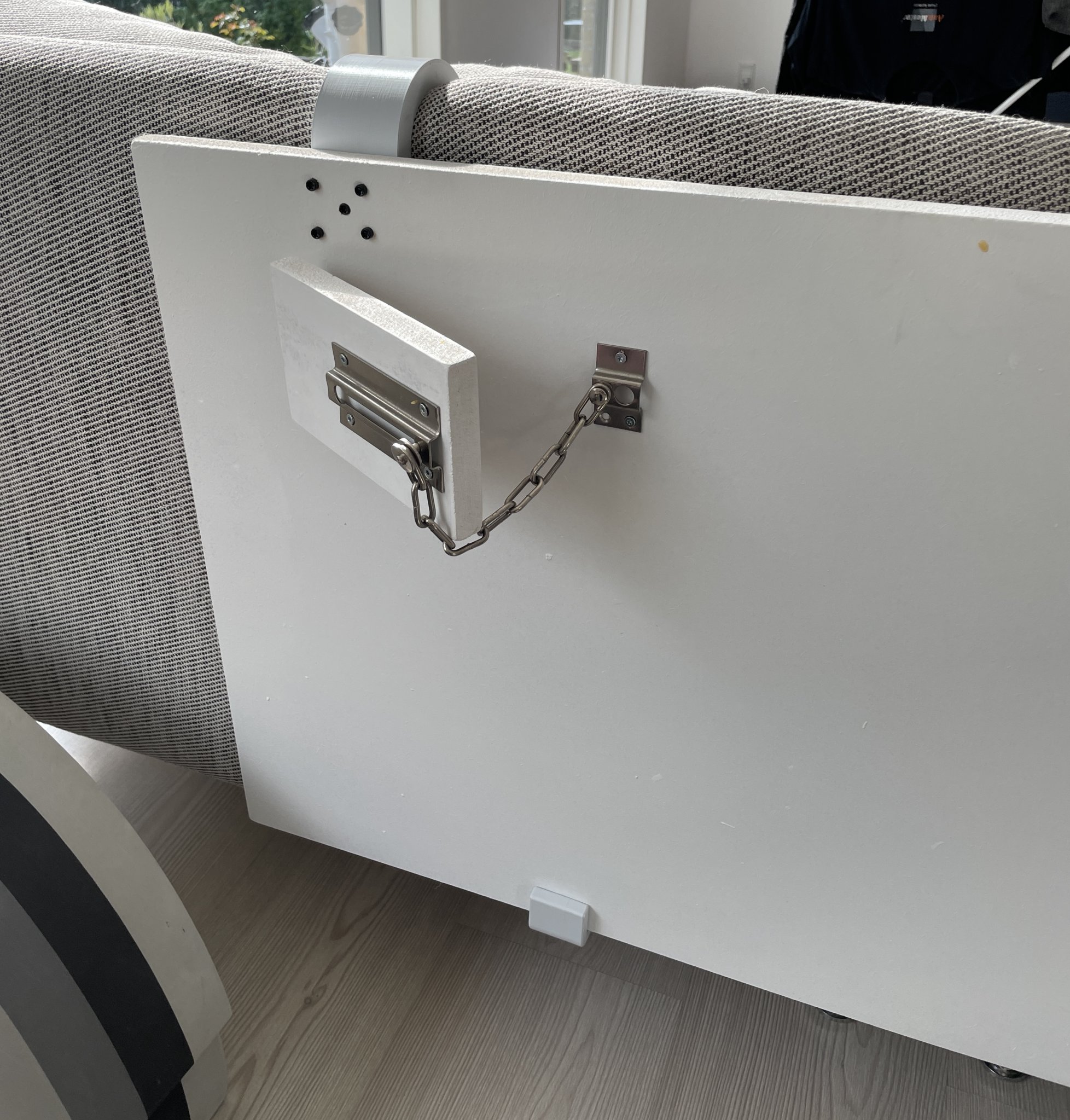 Giá treo bảng chơi cho ghế sofa ikea söderhamn