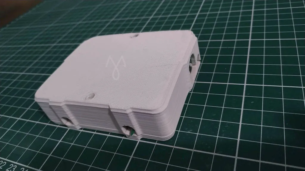 Hộp nối điện cho dây 16mm hoặc 7mm