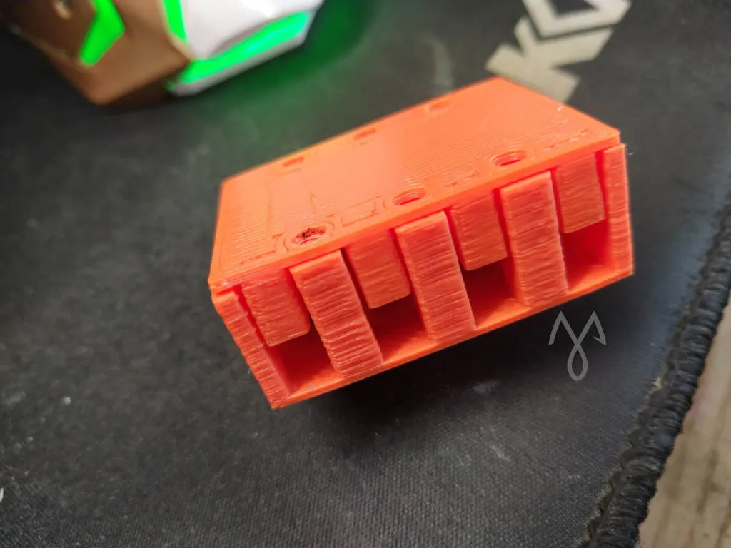 Hộp bảo vệ cho đầu nối vít kiểu châu Âu (Domino)