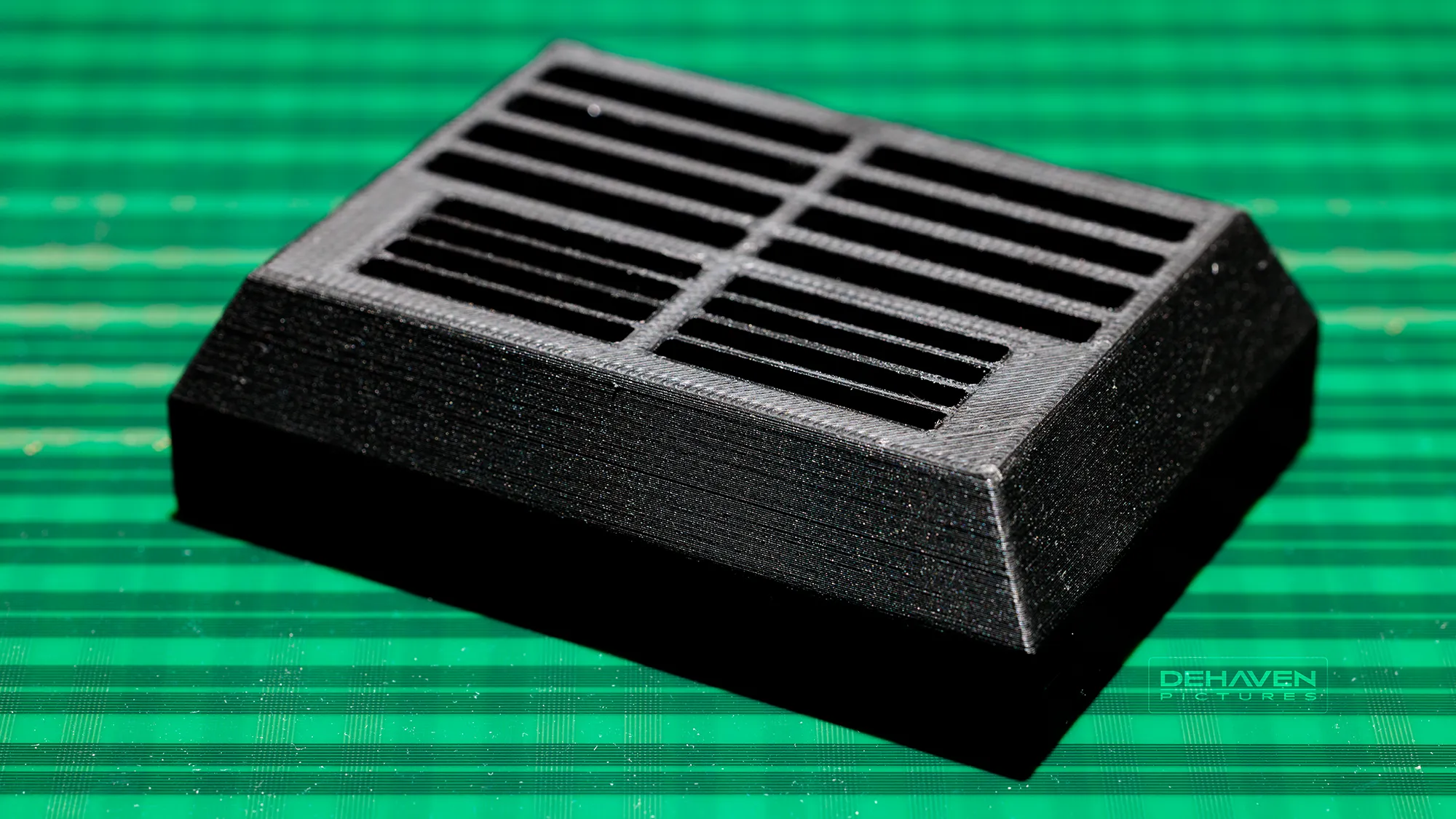 Giá đỡ thẻ CF Express Type B và thẻ SD cho 16 thẻ