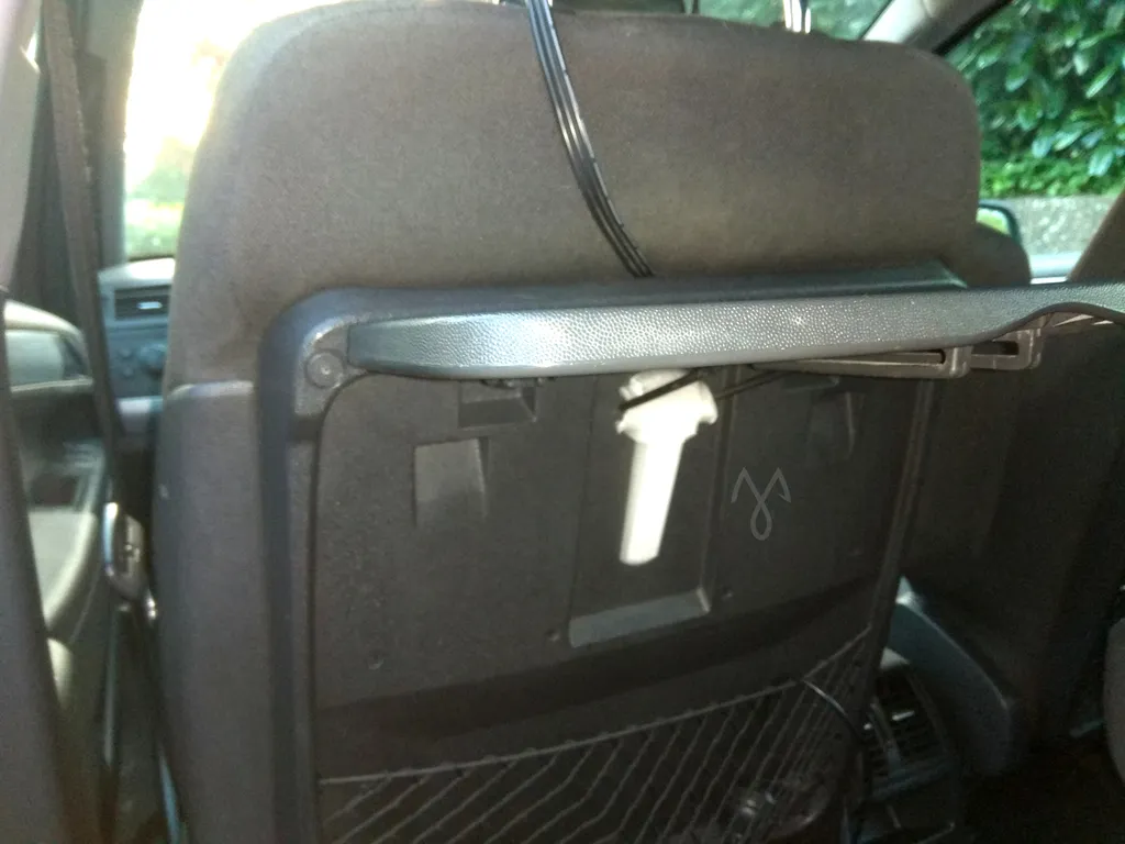 Giá đỡ kệ bàn ghế sau cho Zafira B (Opel/Vauxhall)