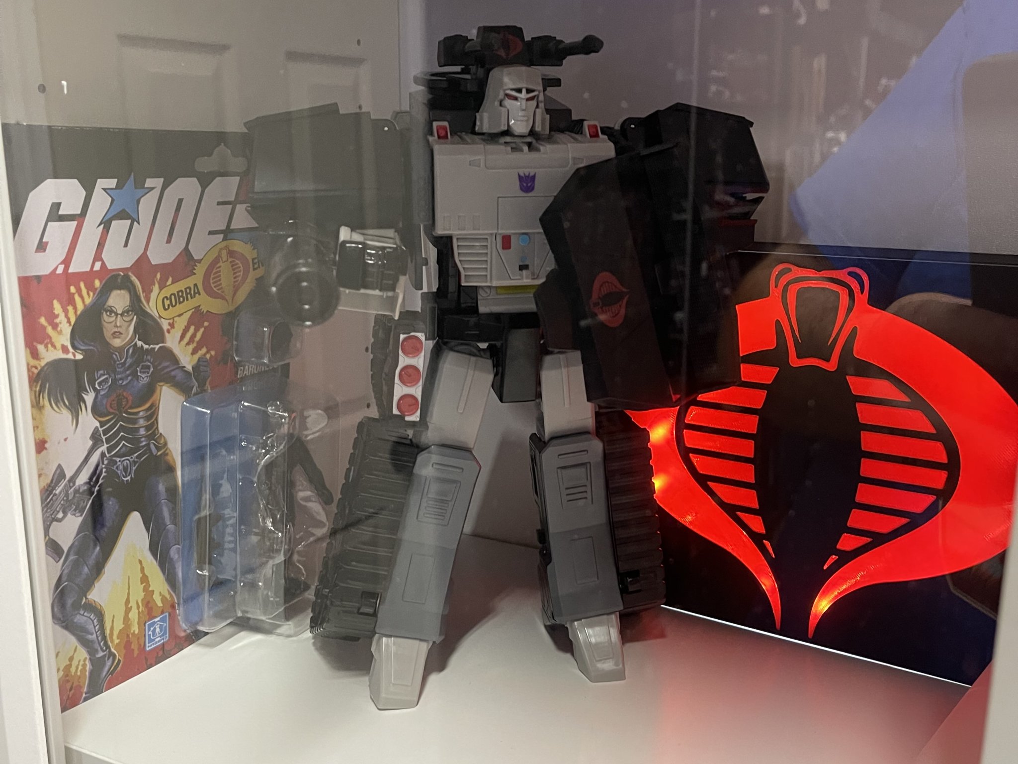 Hộp đèn biểu tượng GI Joe và Cobra cổ điển