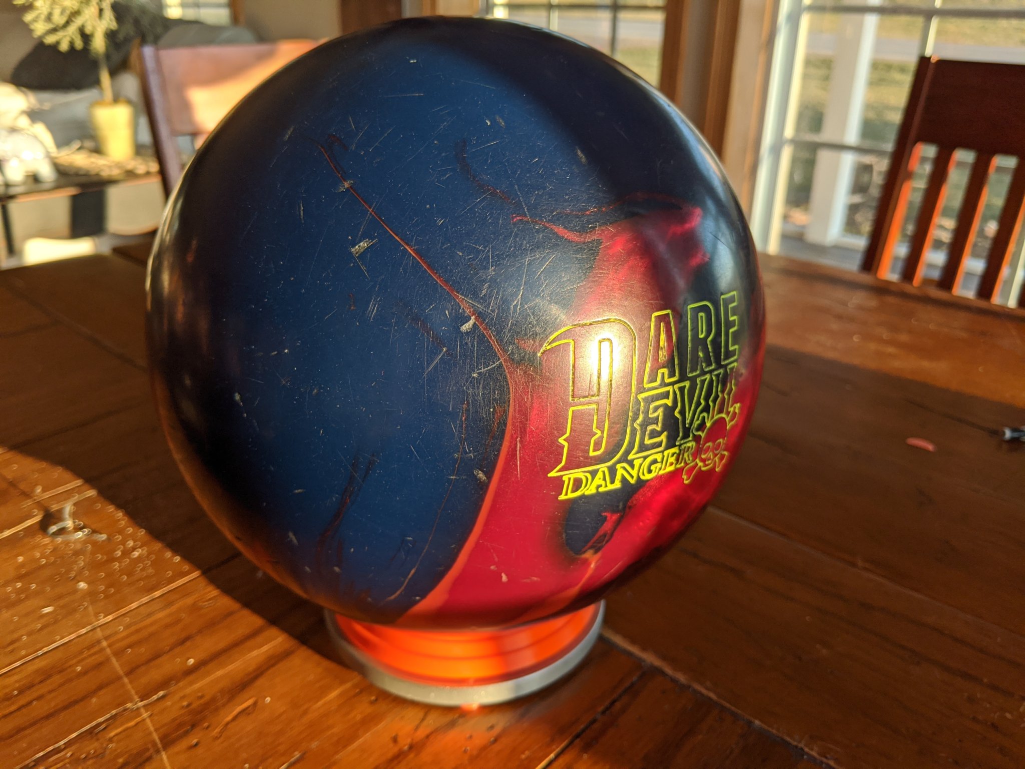 Cốc bóng xoay đơn giản cho trò chơi bowling