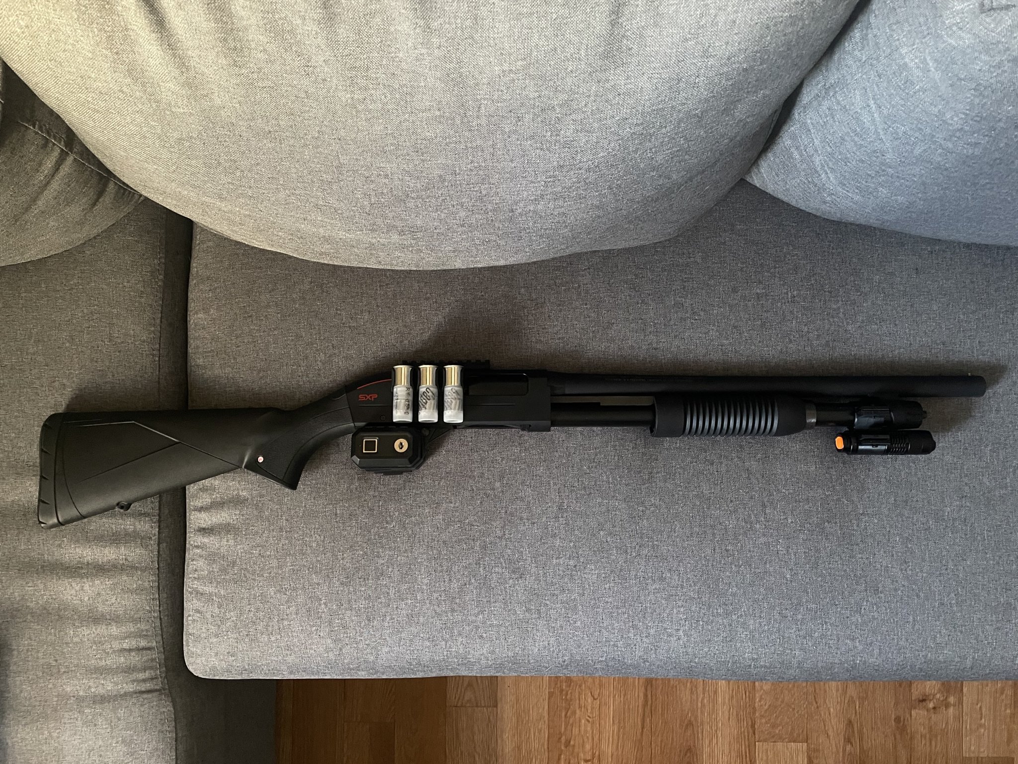 Giá đỡ đèn pin cho súng ngắn Winchester 12 gauge