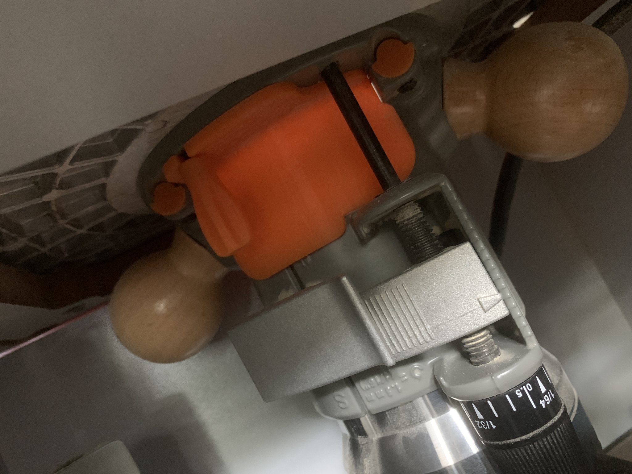 Bộ chuyển đổi bụi cho máy phay Bosch 1617