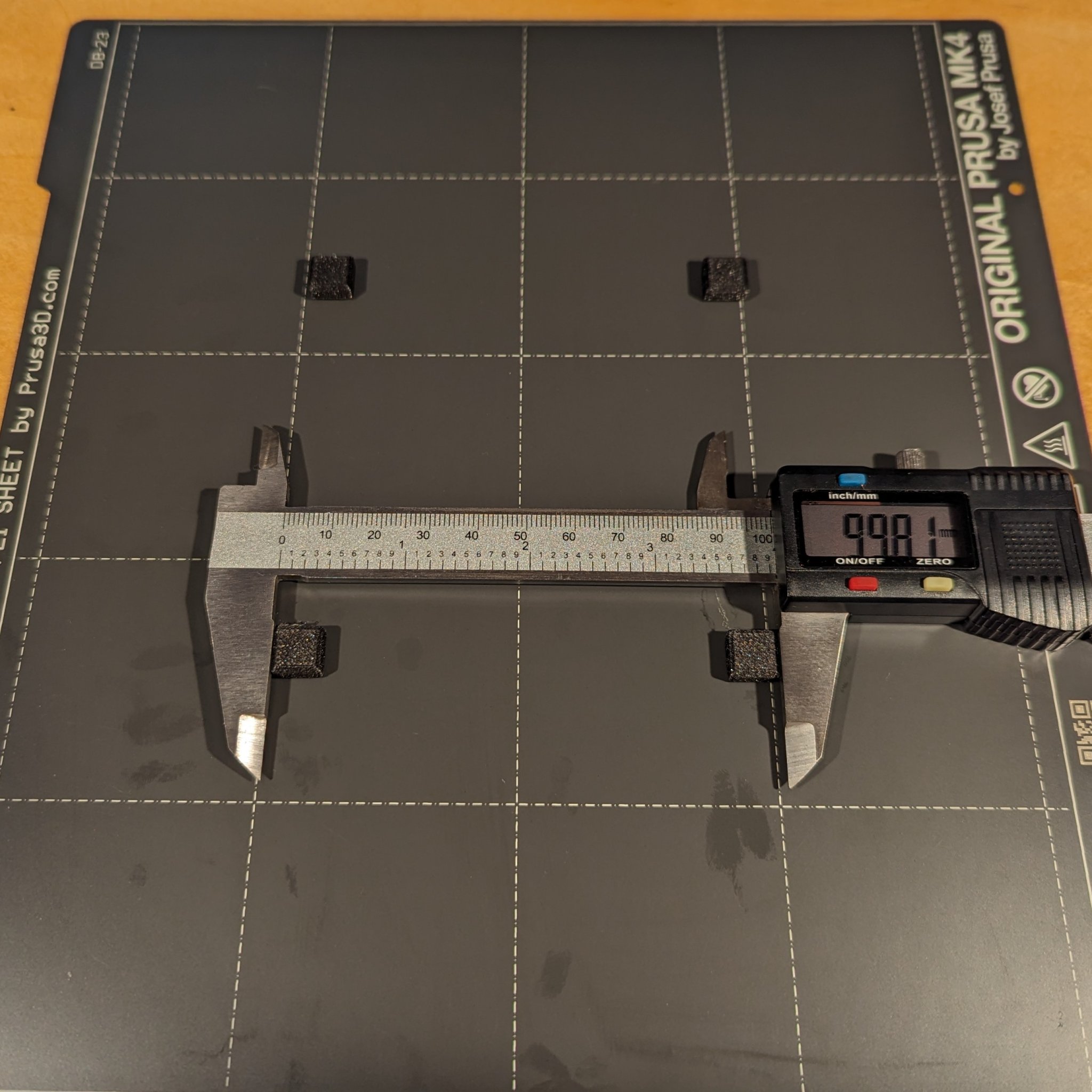 Hình vuông/cube hiệu chuẩn trên giường in 3D